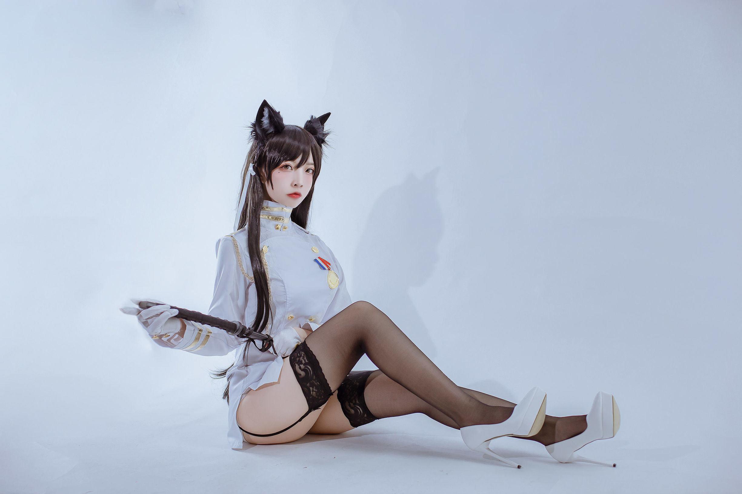Cosplay Photos] Popular Coser Er Zuo Nisa - Azur Lane Atago Military Uniform