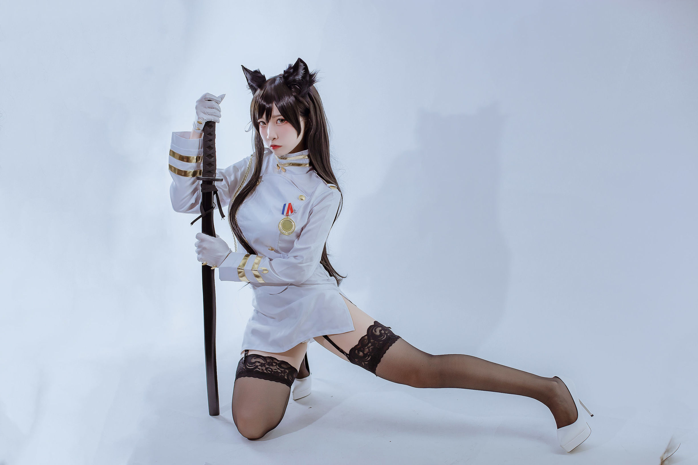 Cosplay ภาพถ่าย] Coser ที่ได้รับความนิยม 二ซา Nisa - อยะนะมิ จาก อาชูร์ เลน ชุดทหาร