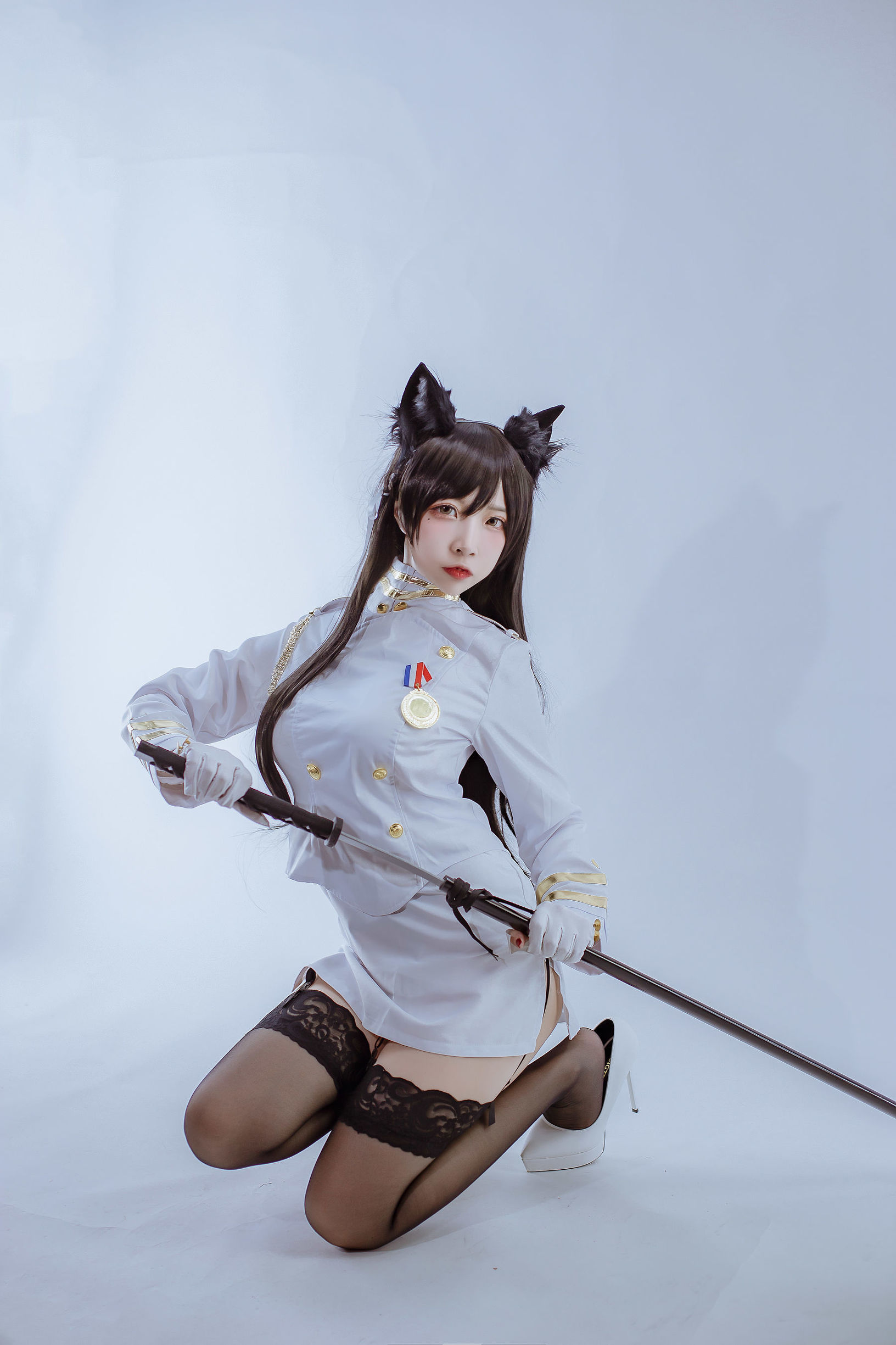 Cosplay ภาพถ่าย] Coser ที่ได้รับความนิยม 二ซา Nisa - อยะนะมิ จาก อาชูร์ เลน ชุดทหาร