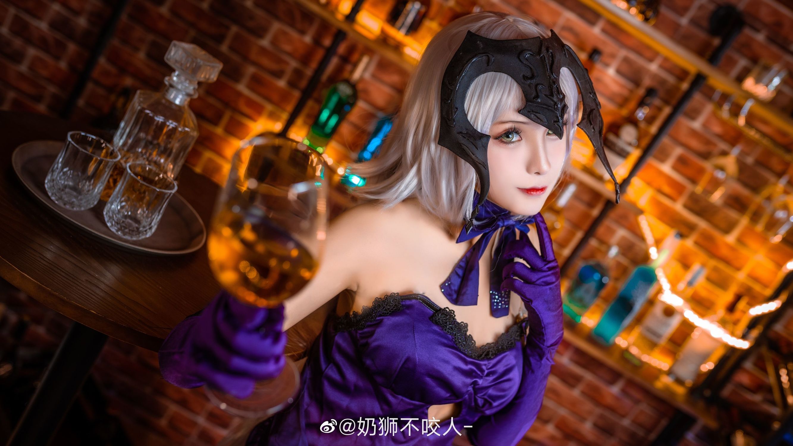 Cosplay Photo] Milk Lion Doesn't Bite - Black Jeanne d'Arc
