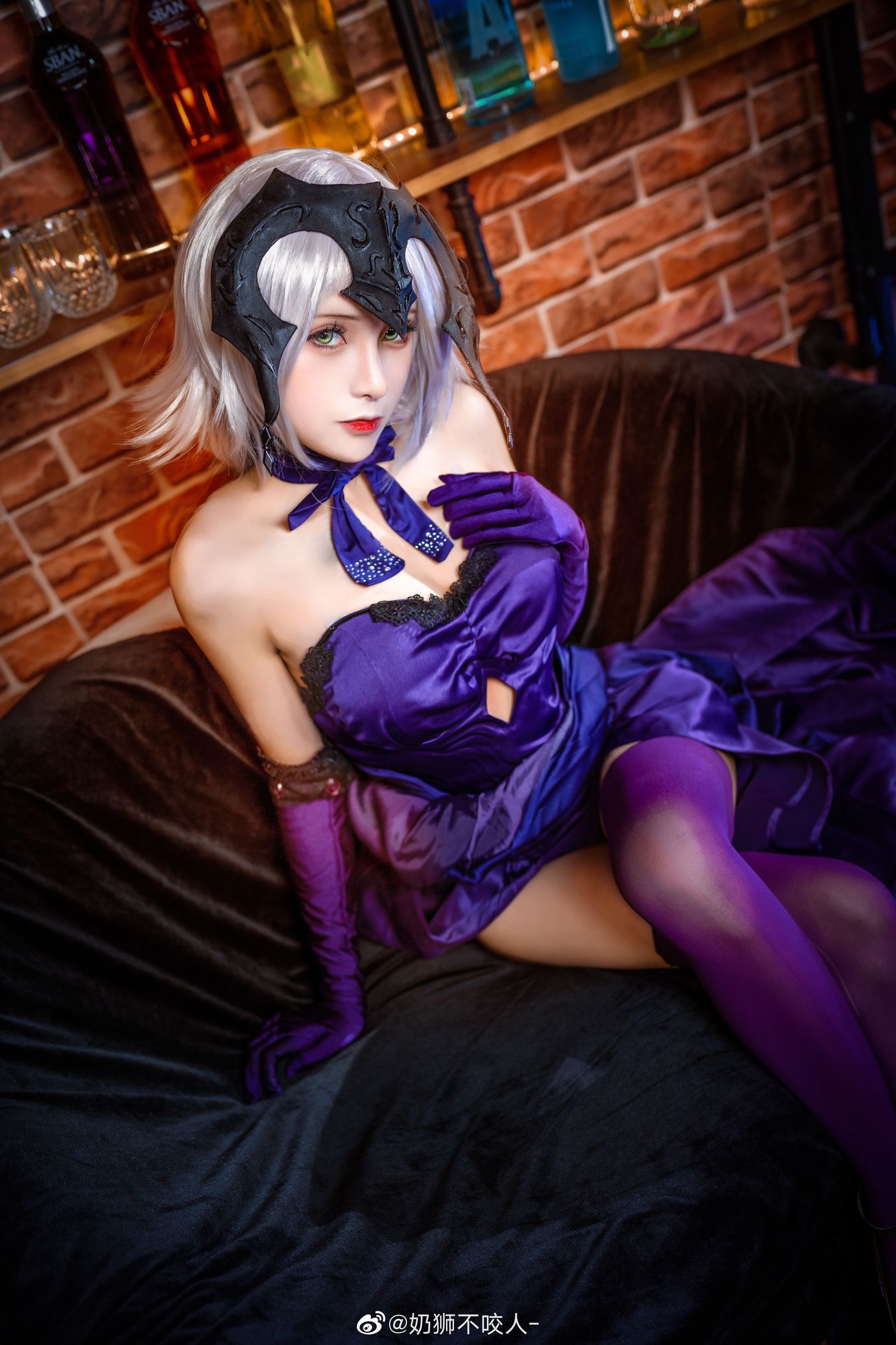 Cosplay Photo] Milk Lion Doesn't Bite - Black Jeanne d'Arc
