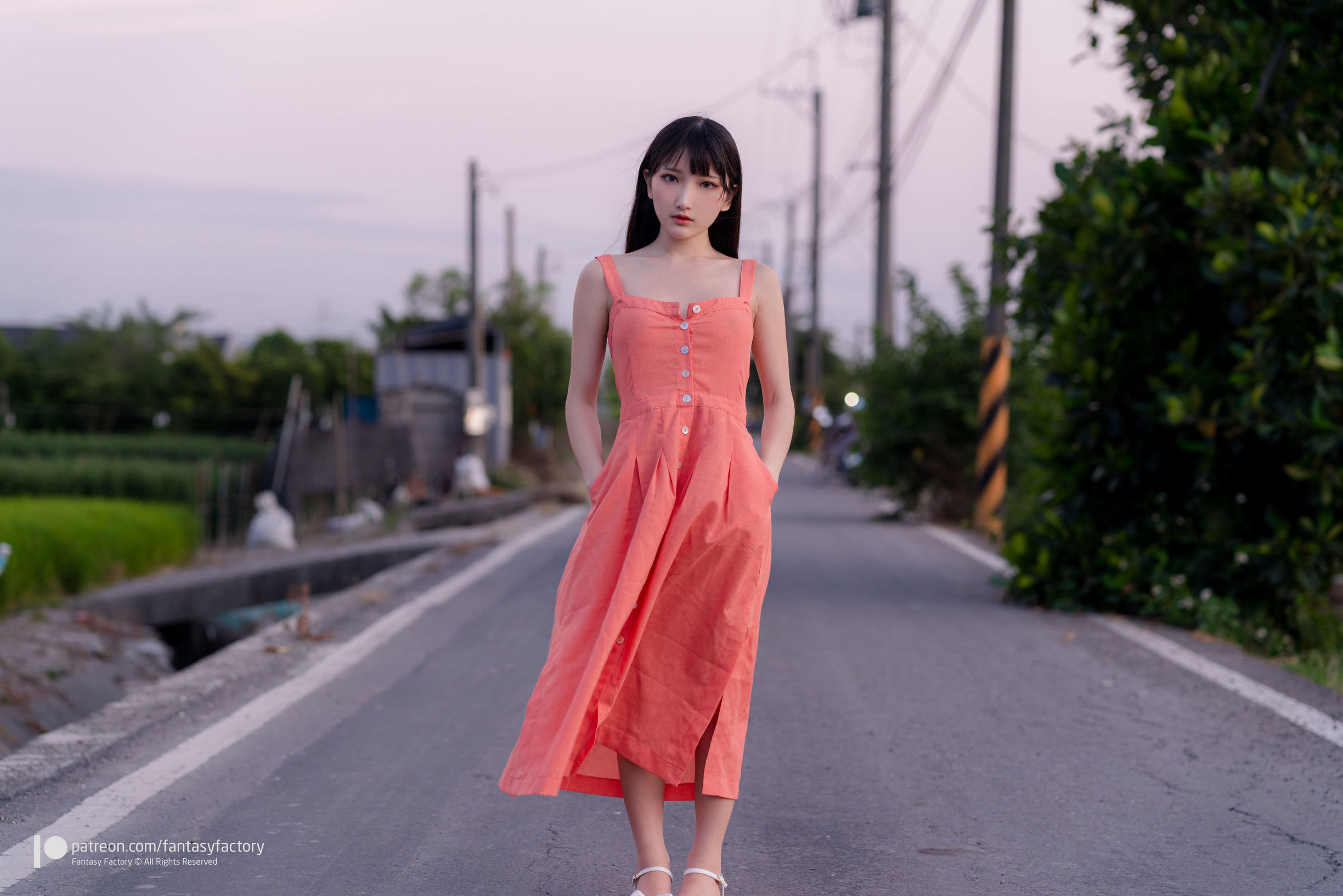 コスプレ写真] 小丁 《ファンタジー ファクトリー》 - 2020年6月 看護師 スク水