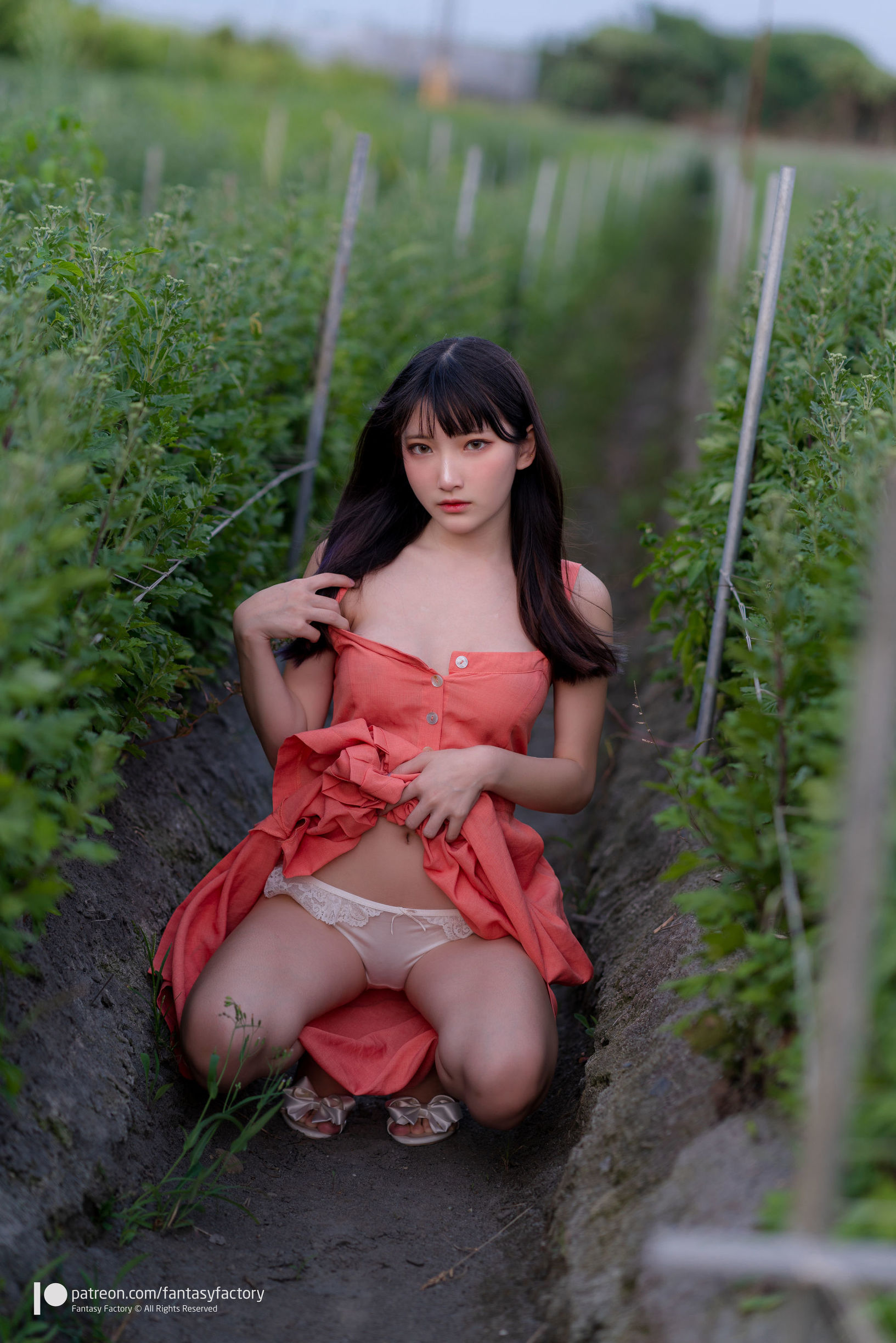 コスプレ写真] 小丁 《ファンタジー ファクトリー》 - 2020年6月 看護師 スク水