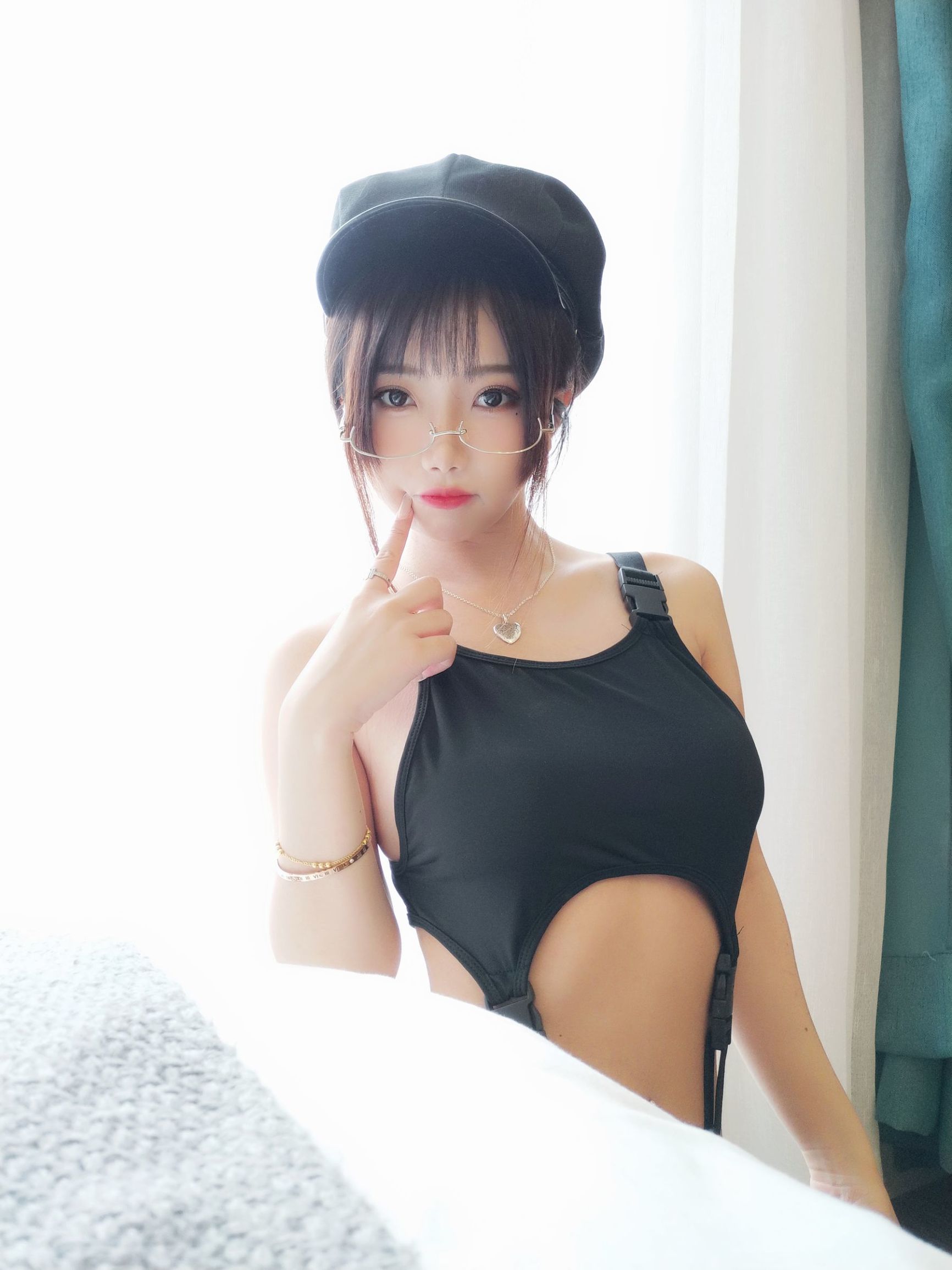 Ảnh Cosplay] Cô Gái Đẹp Da Trắng Mịn - Quỷ Súc Yao, Vận Động Viên