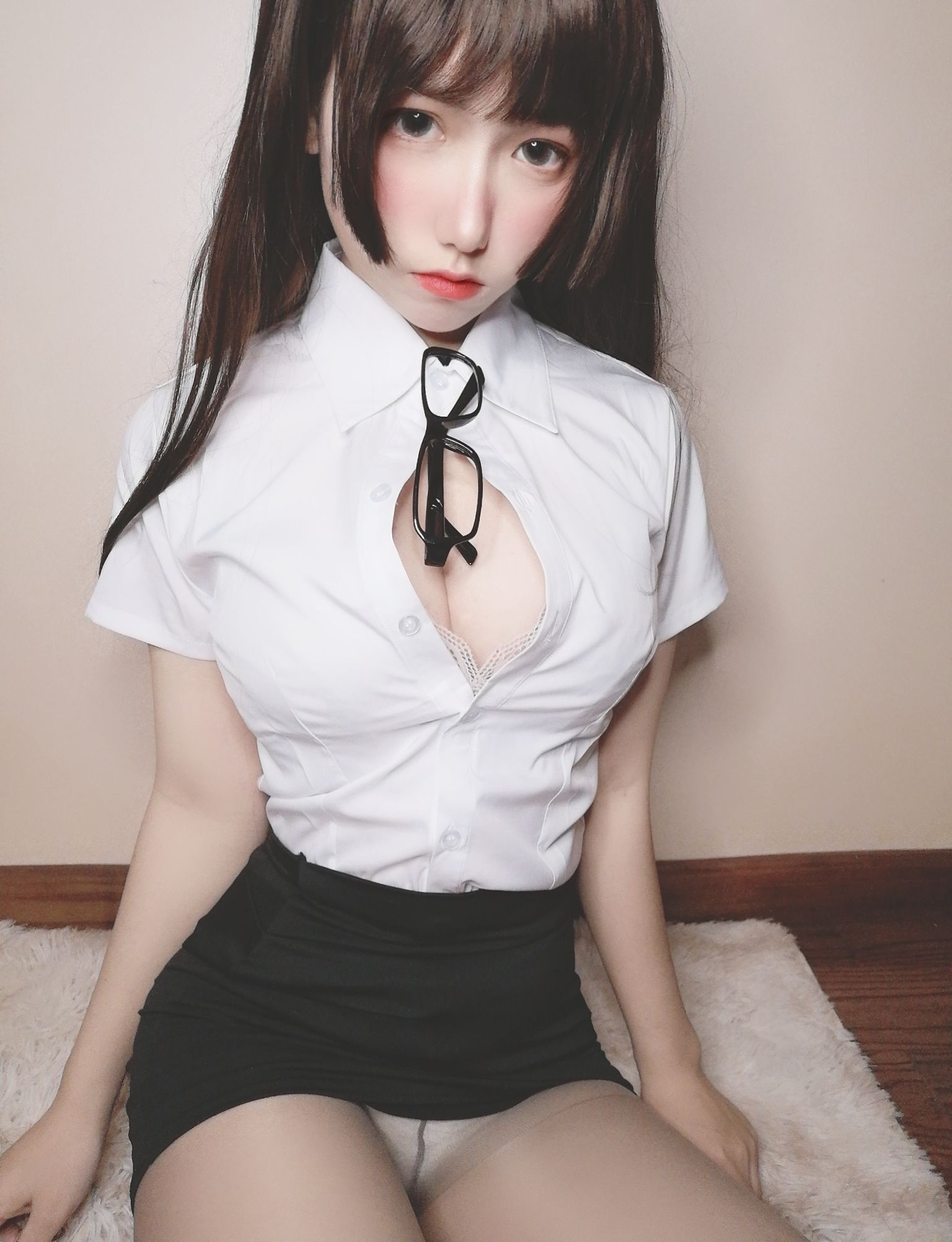 Cosplay Photo] Yù Yuán Yòu Zi SJ_ - Drunk Little Secretary