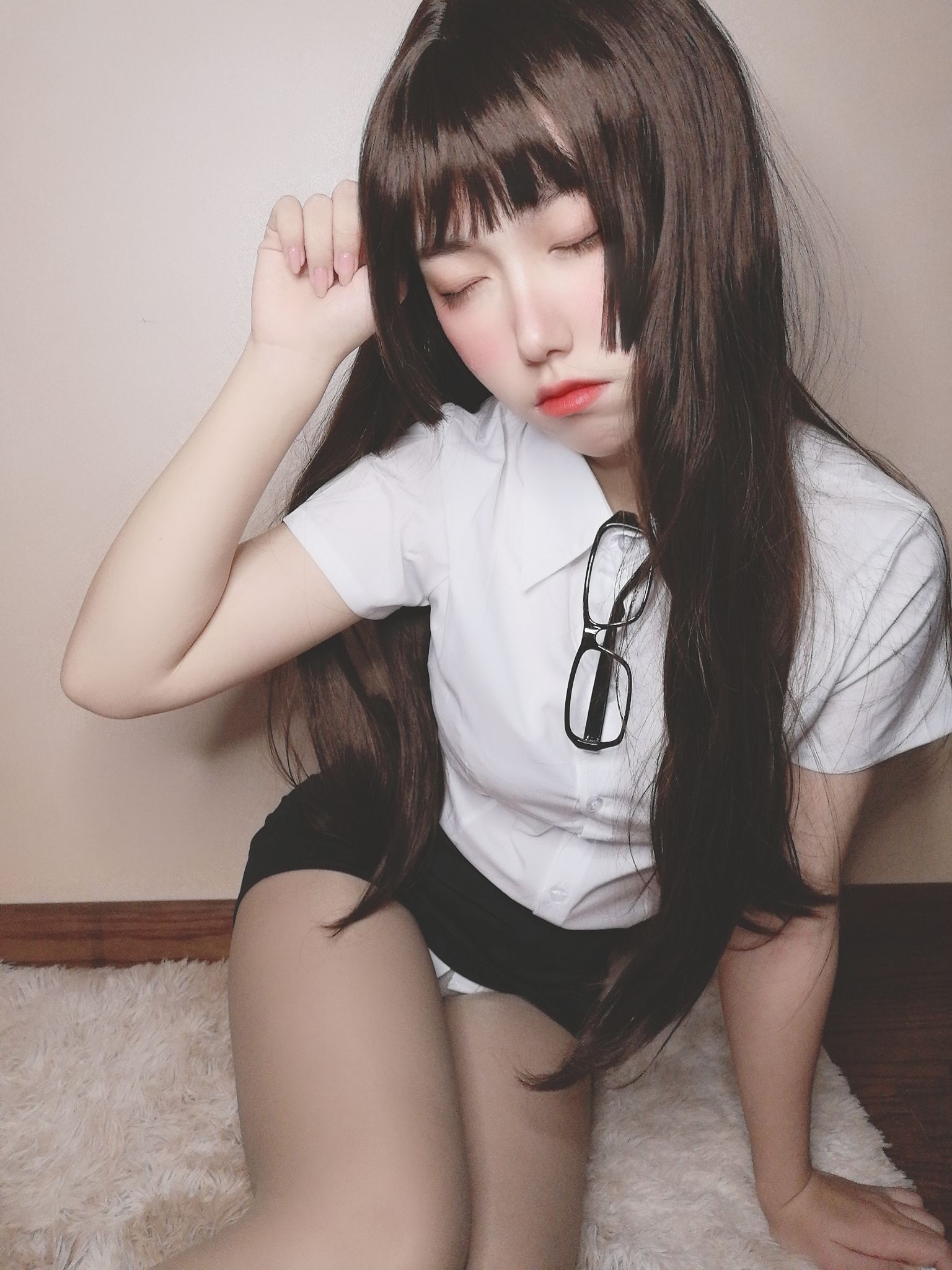 Cosplay Ảnh] Yuyuko SJ_ - Cô Thư Ký Say Rượu Nhỏ