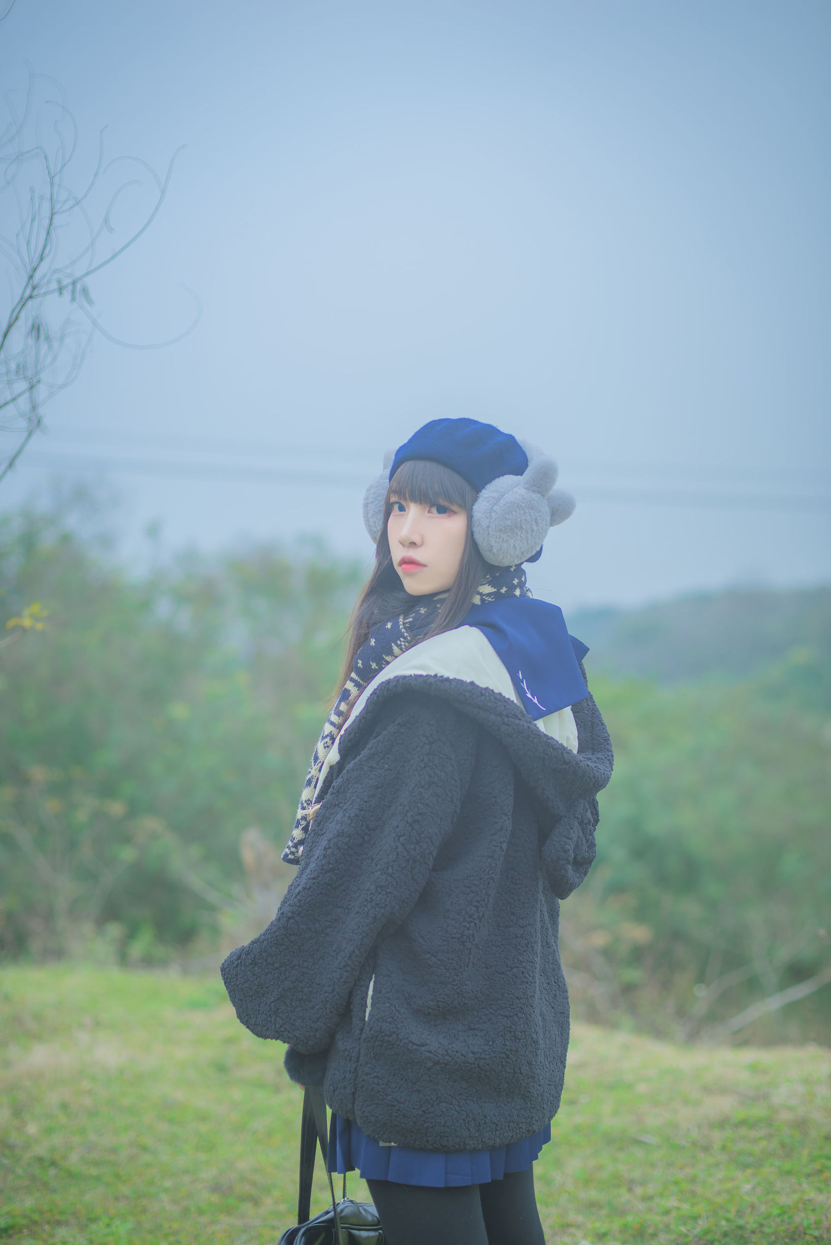 Cosplay Photos] Popular Coser Er Zuo Nisa - Early Spring Outdoor Shoot