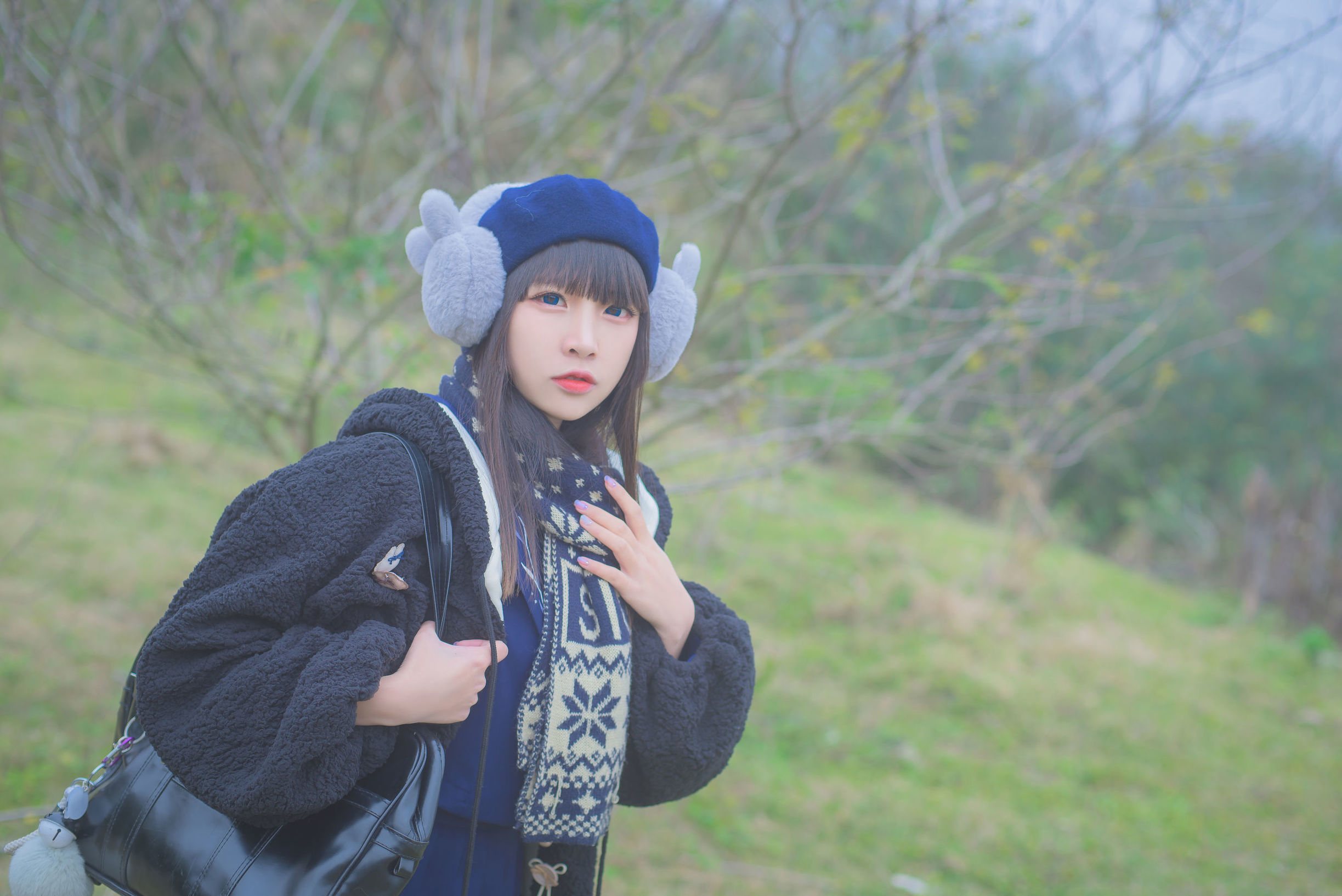 Cosplay Photos] Popular Coser Er Zuo Nisa - Early Spring Outdoor Shoot