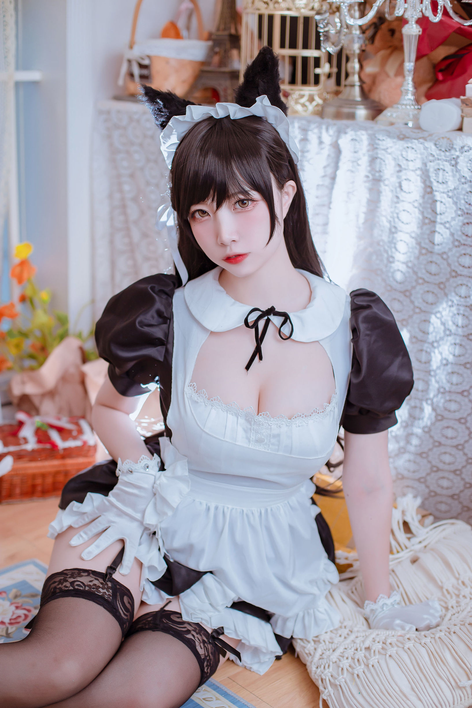Cosplay Photos] Popular Coser Er Zuo Nisa - Azur Lane's Atago Maid
