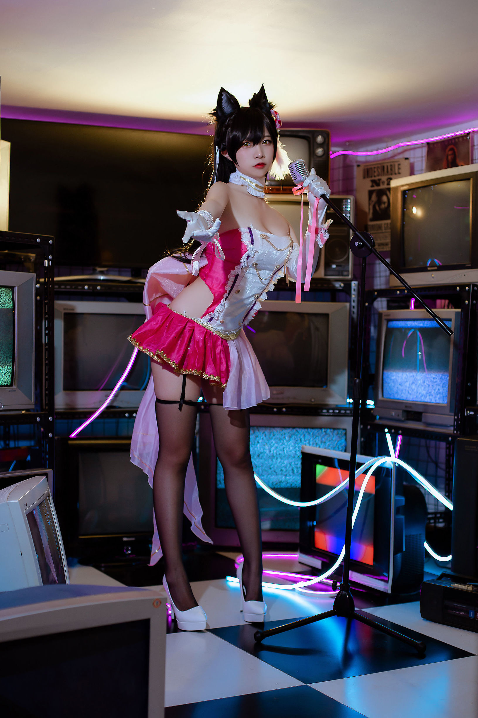 コスプレ写真] 人気のコスプレイヤー ニサ - 犬の眷属の碧藍の愛宕 打歌服