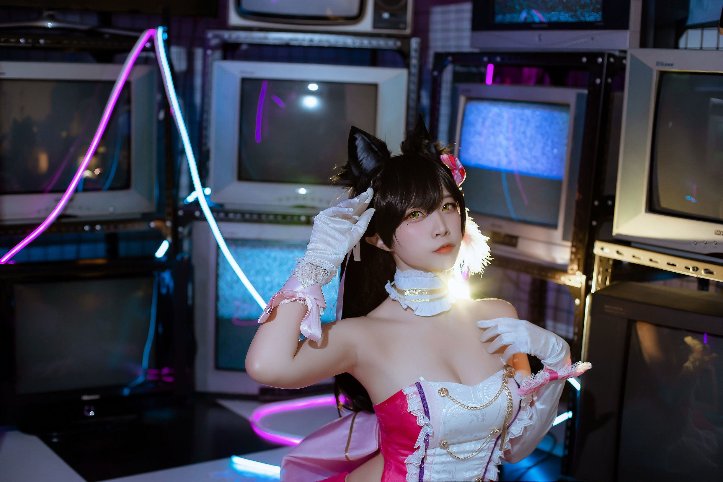 Ảnh Cosplay] Coser phổ biến Nhị Tả Nisa - Atago của Azur Lane trang phục biểu diễn