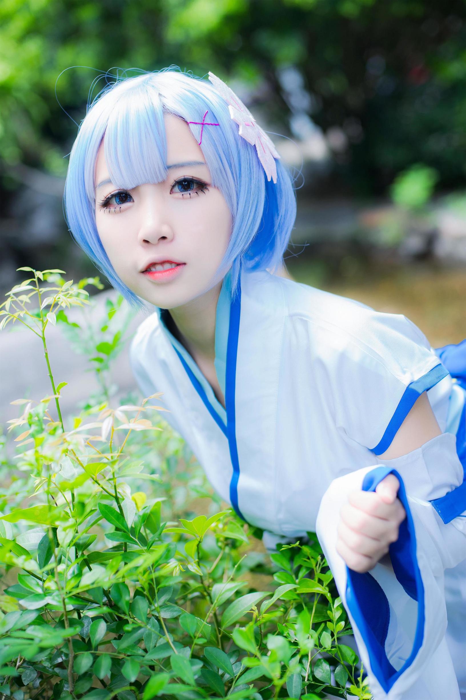 Ảnh Cosplay] Coser Phổ biến Er Zuo Nisa - Rem Thời niên thiếu
