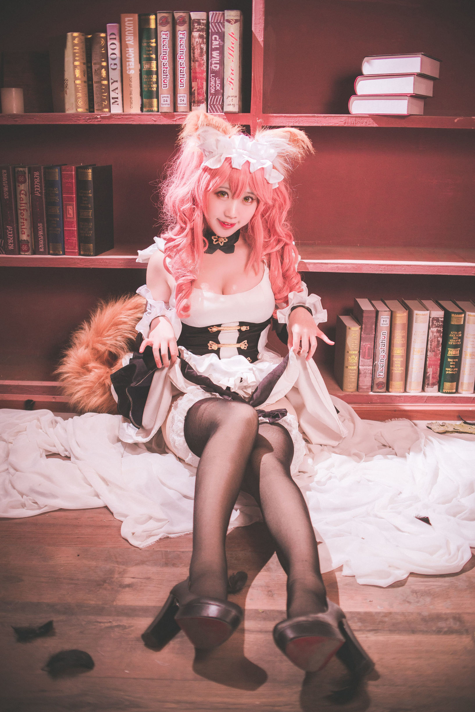 Cosplay写真] 人気のコスプレイヤー黒川 - 玉藻前真愛