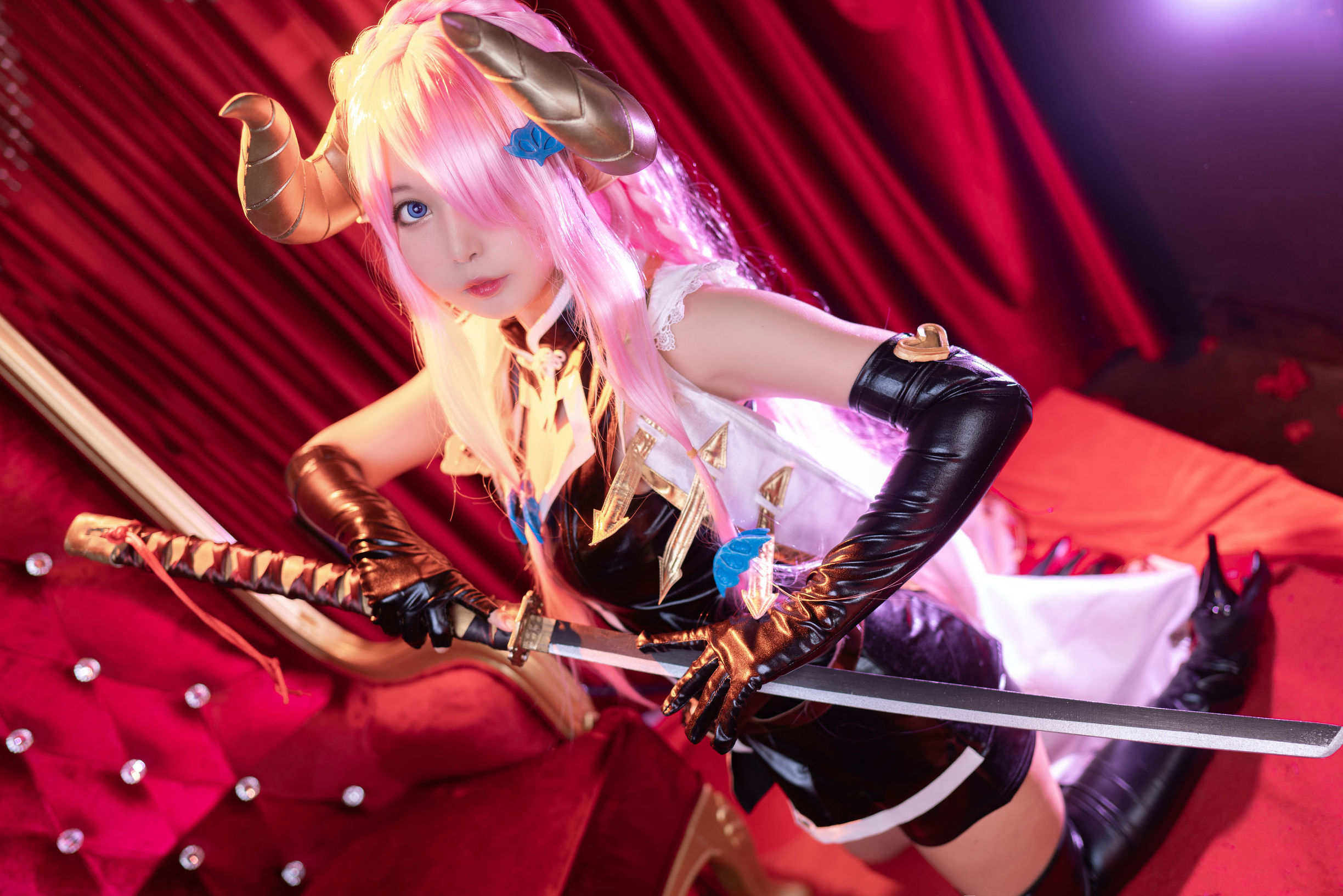 Cosplay寫真] 大眼萌妹黑貓貓OvO - 娜露梅亞