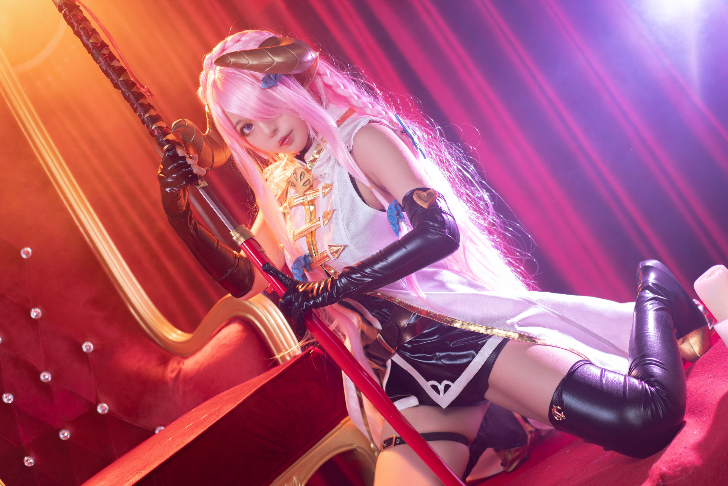 Cosplay寫真] 大眼萌妹黑貓貓OvO - 娜露梅亞