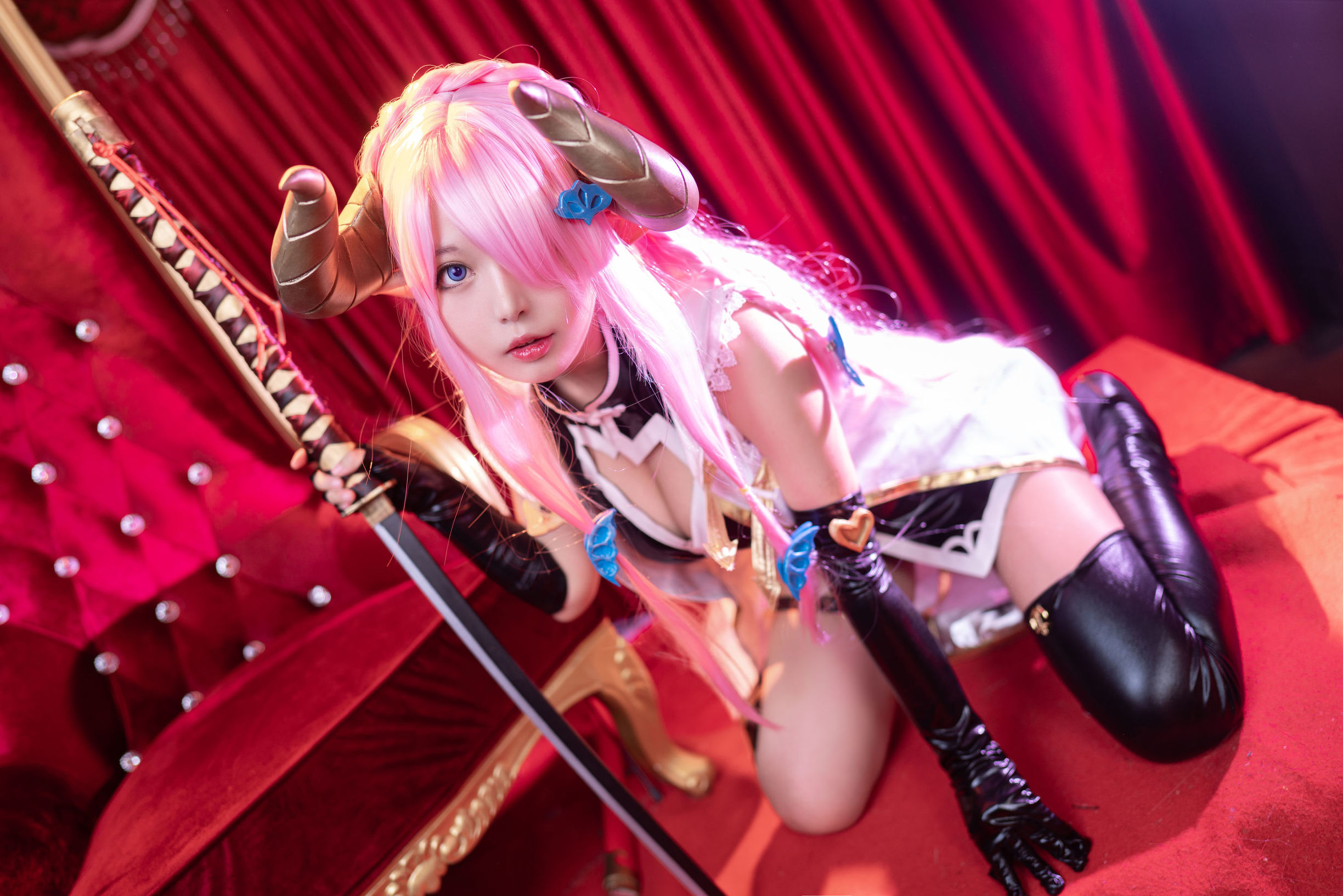 Cosplay寫真] 大眼萌妹黑貓貓OvO - 娜露梅亞