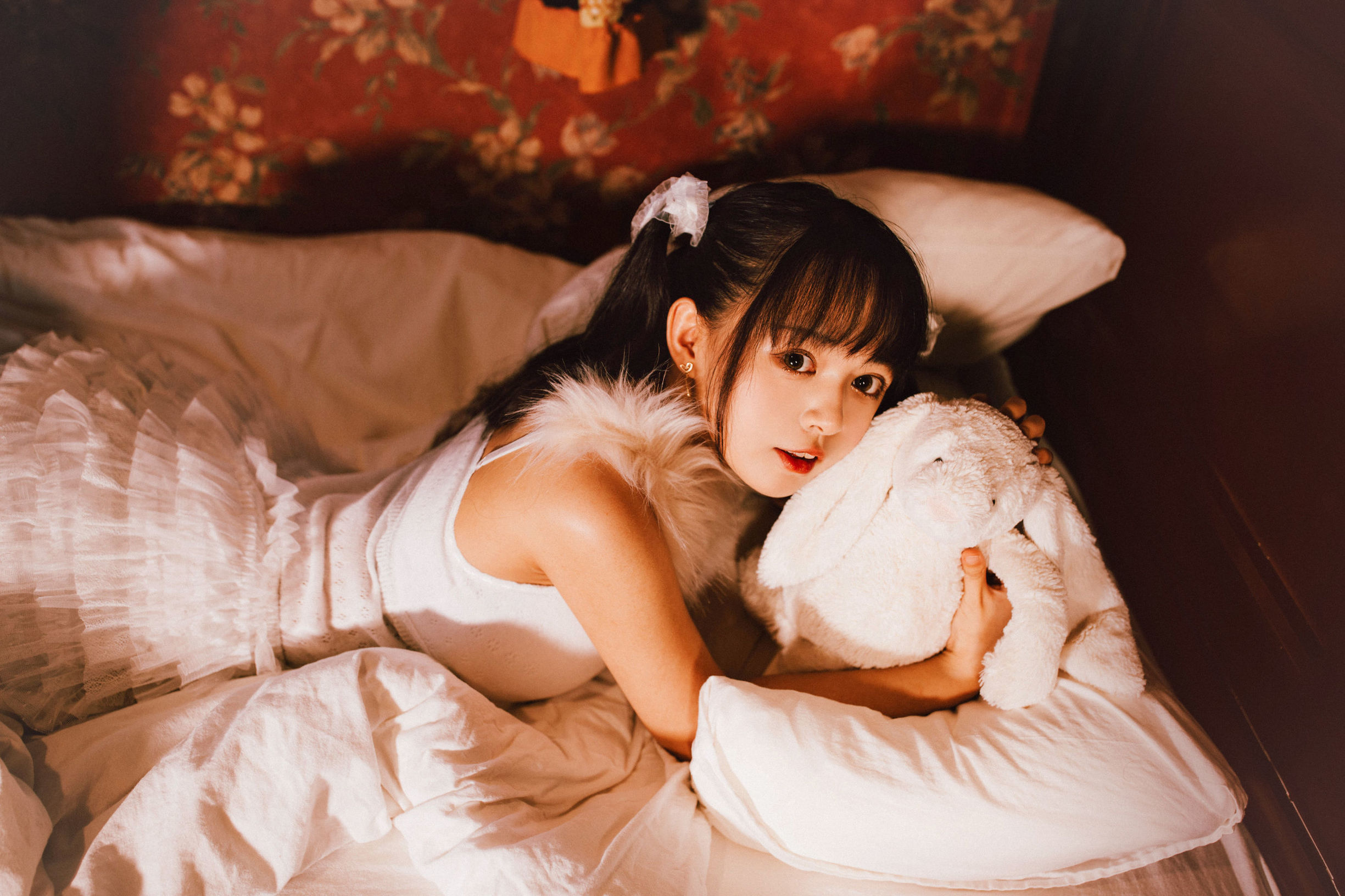 Cosplay Ảnh] Đại Nhãn Mông Muội Hắc Miêu Miêu OvO - Tóc Trắng Đôi Đuôi Ngựa