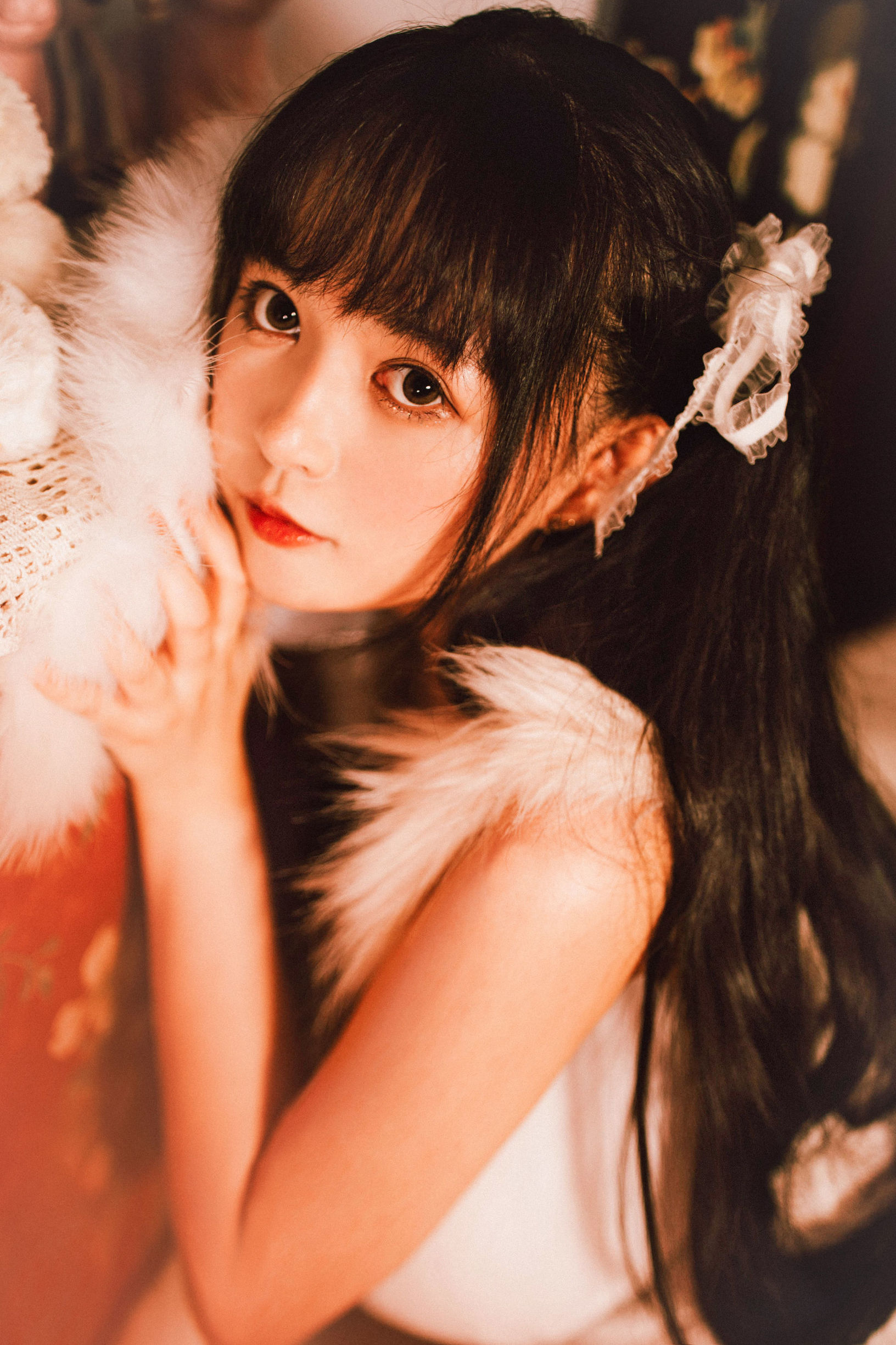 Cosplay Photo] Big-Eyed Cute Girl Black Cat Cat OvO - White Double Ponytails