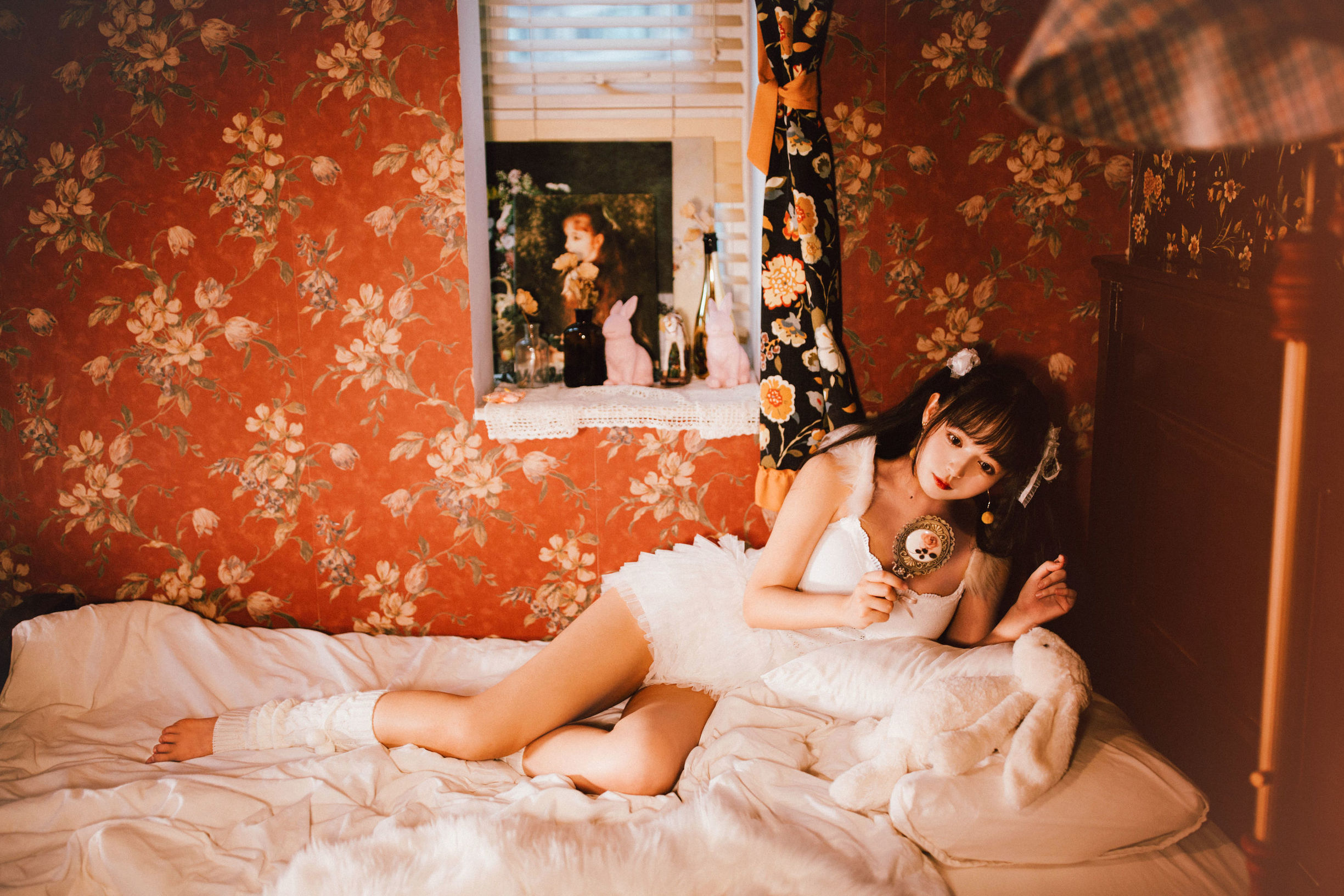 Cosplay Ảnh] Đại Nhãn Mông Muội Hắc Miêu Miêu OvO - Tóc Trắng Đôi Đuôi Ngựa
