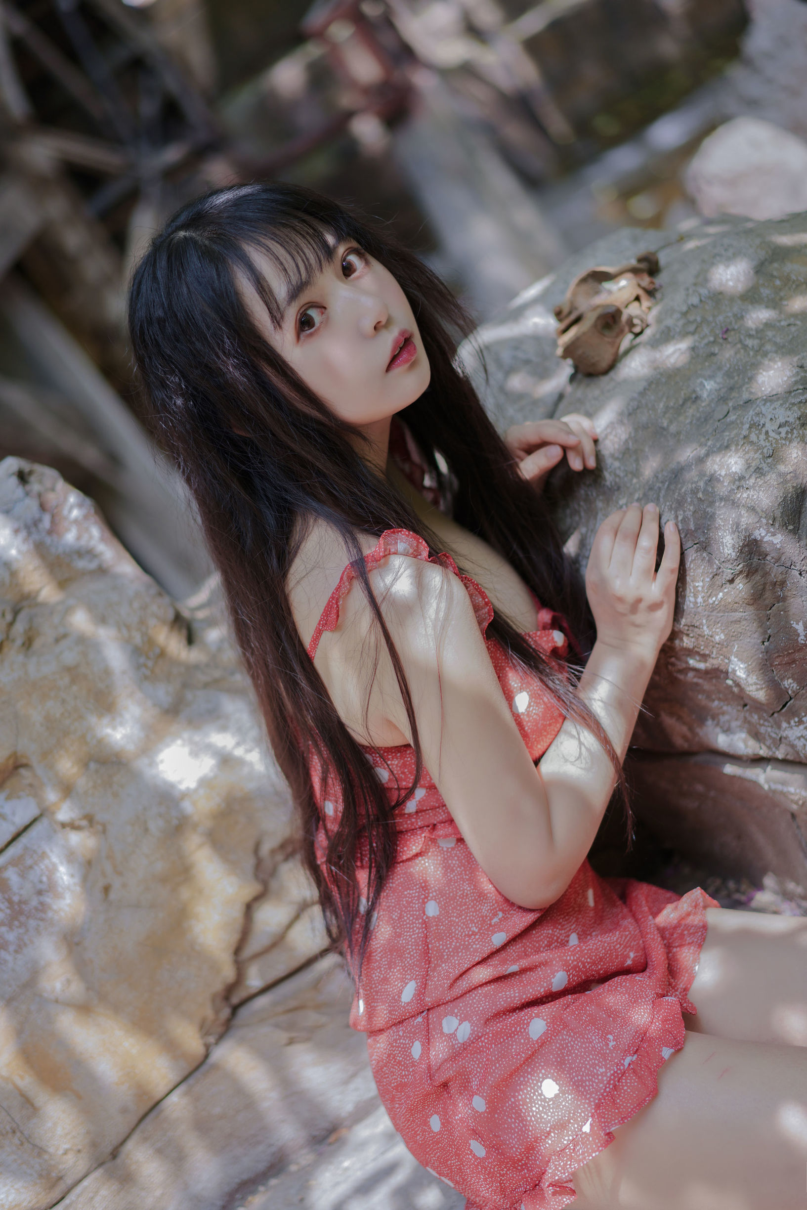 Cosplay Ảnh] Đại Mắt Mông Muội Hắc Miêu Miêu OvO - Dâu Tây