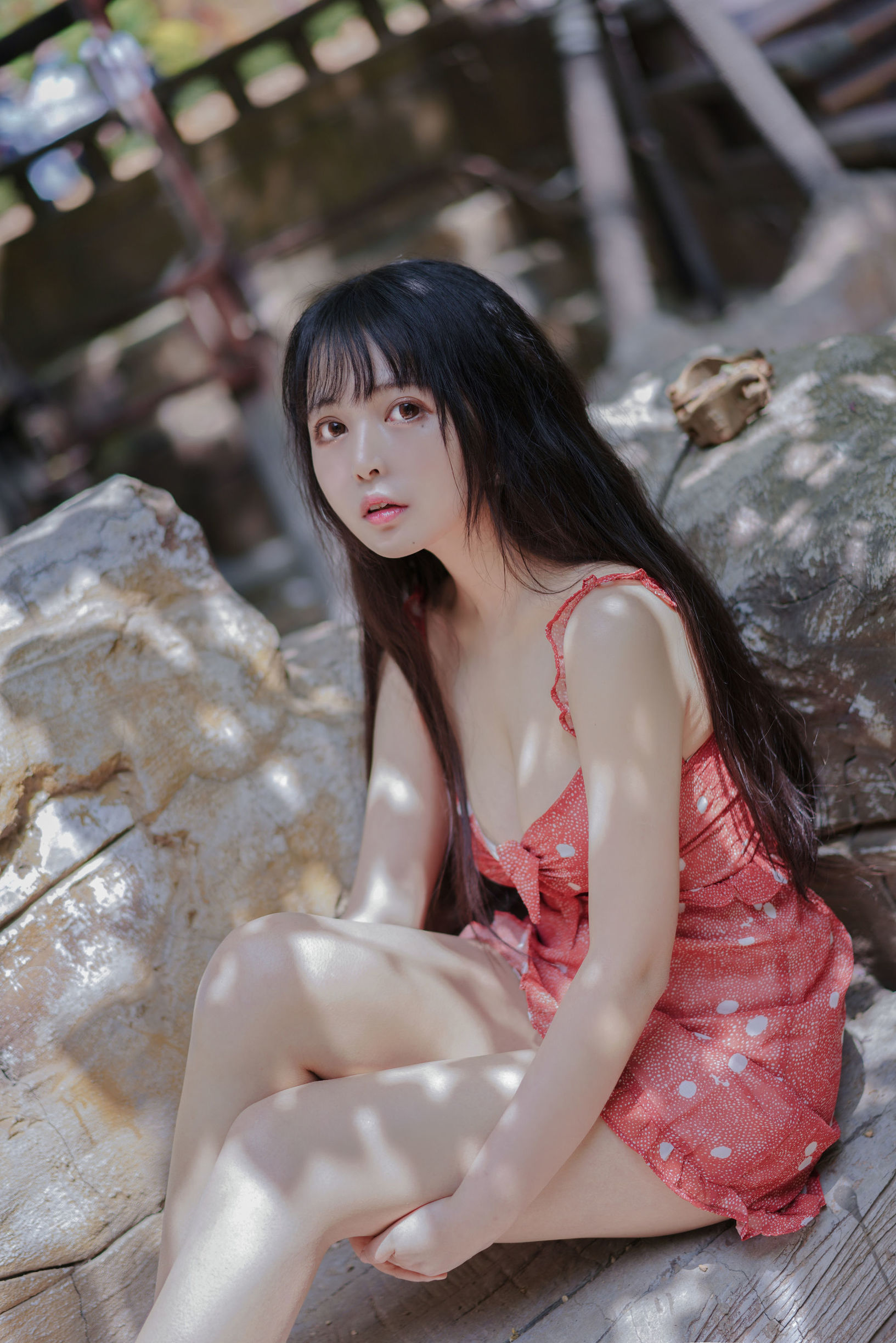 Cosplay Ảnh] Đại Mắt Mông Muội Hắc Miêu Miêu OvO - Dâu Tây