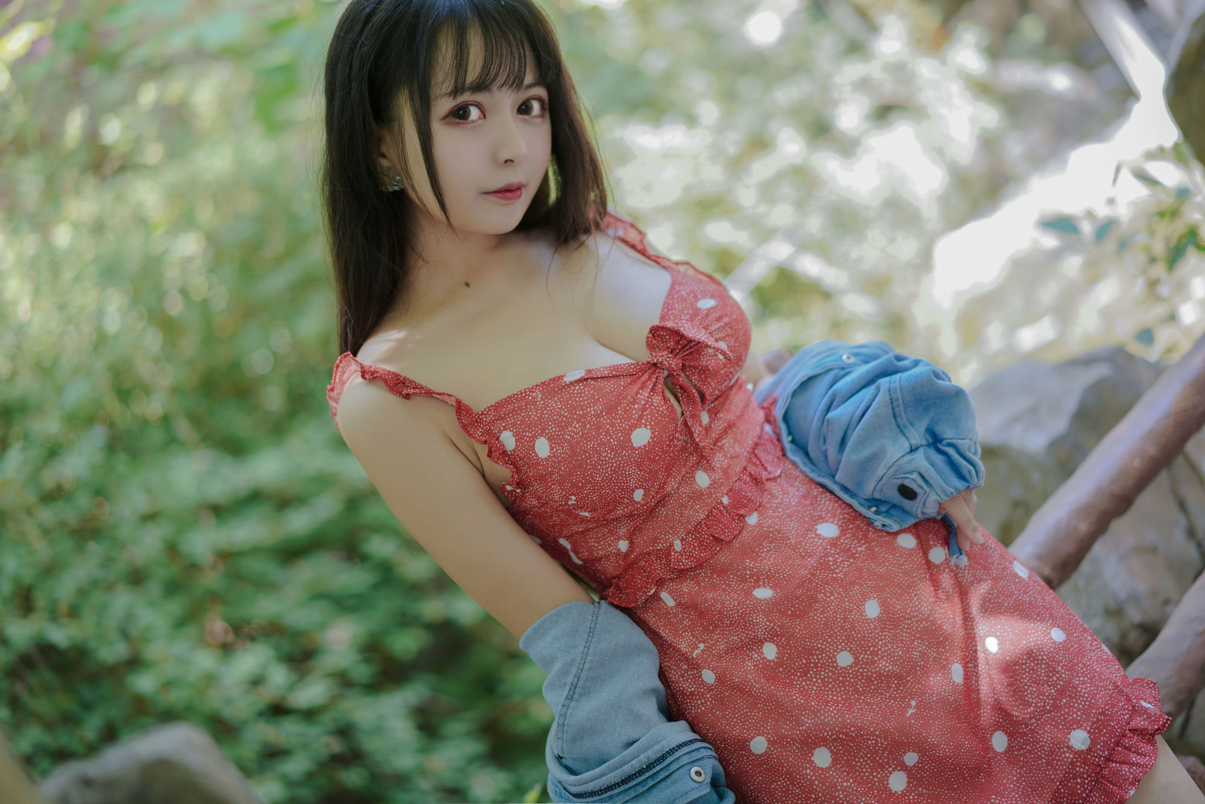 Cosplay Ảnh] Đại Mắt Mông Muội Hắc Miêu Miêu OvO - Dâu Tây