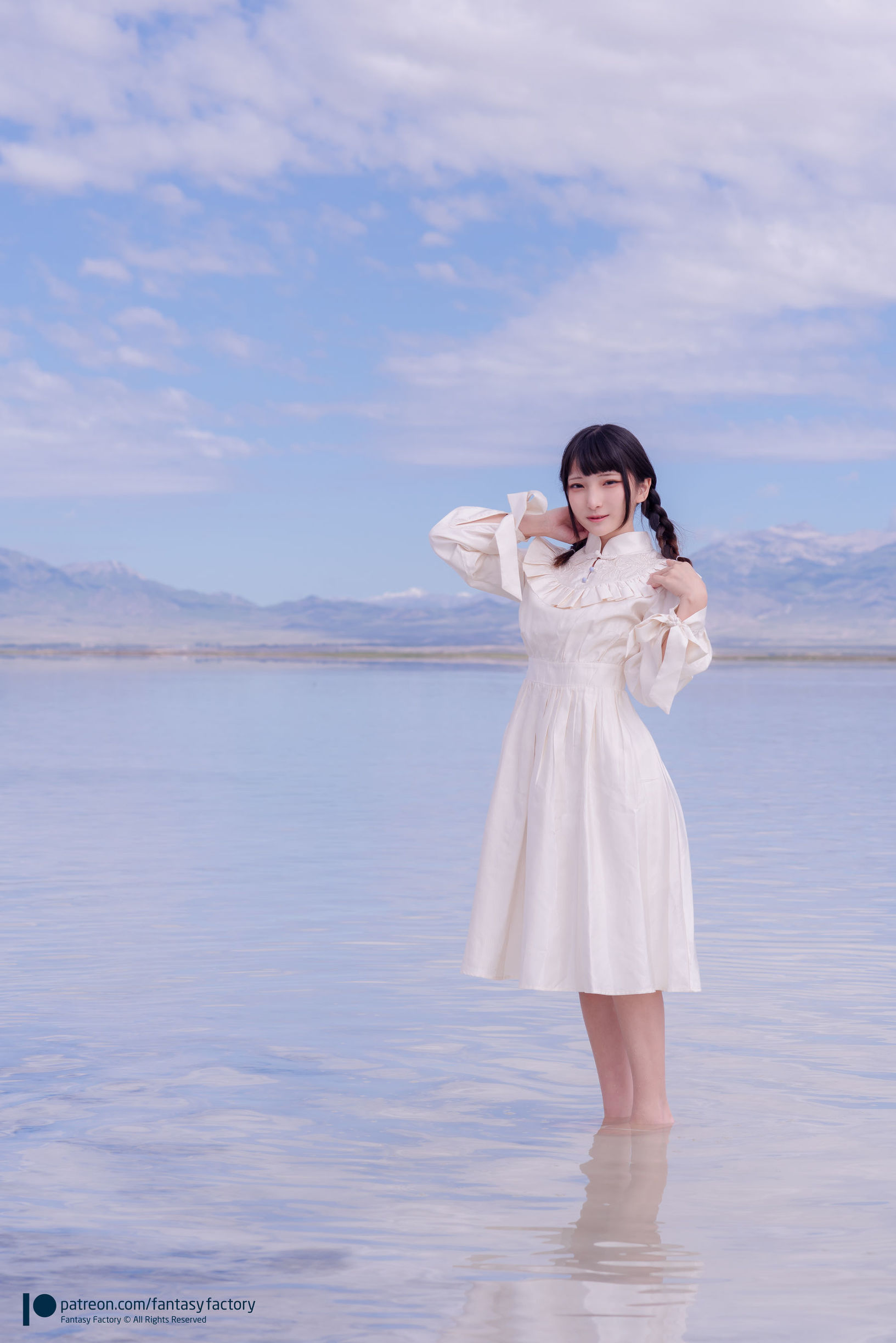 Cosplay写真] ショウディン 『Fantasy Factory』 - 2019年8月 水底 黒ストッキング 隣家の少女