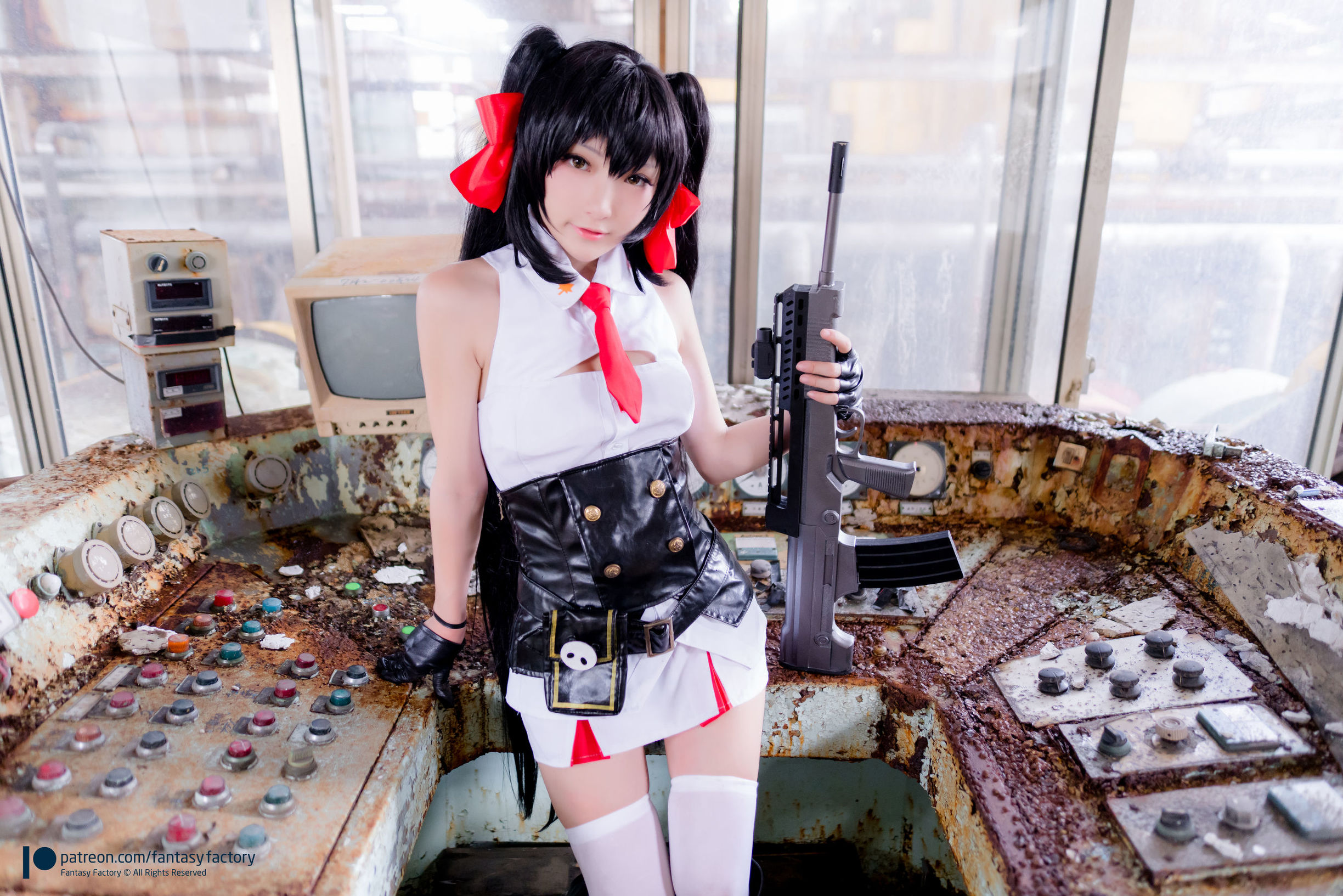 Cosplay写真] ショウディン 『Fantasy Factory』 - 2019年8月 水底 黒ストッキング 隣家の少女