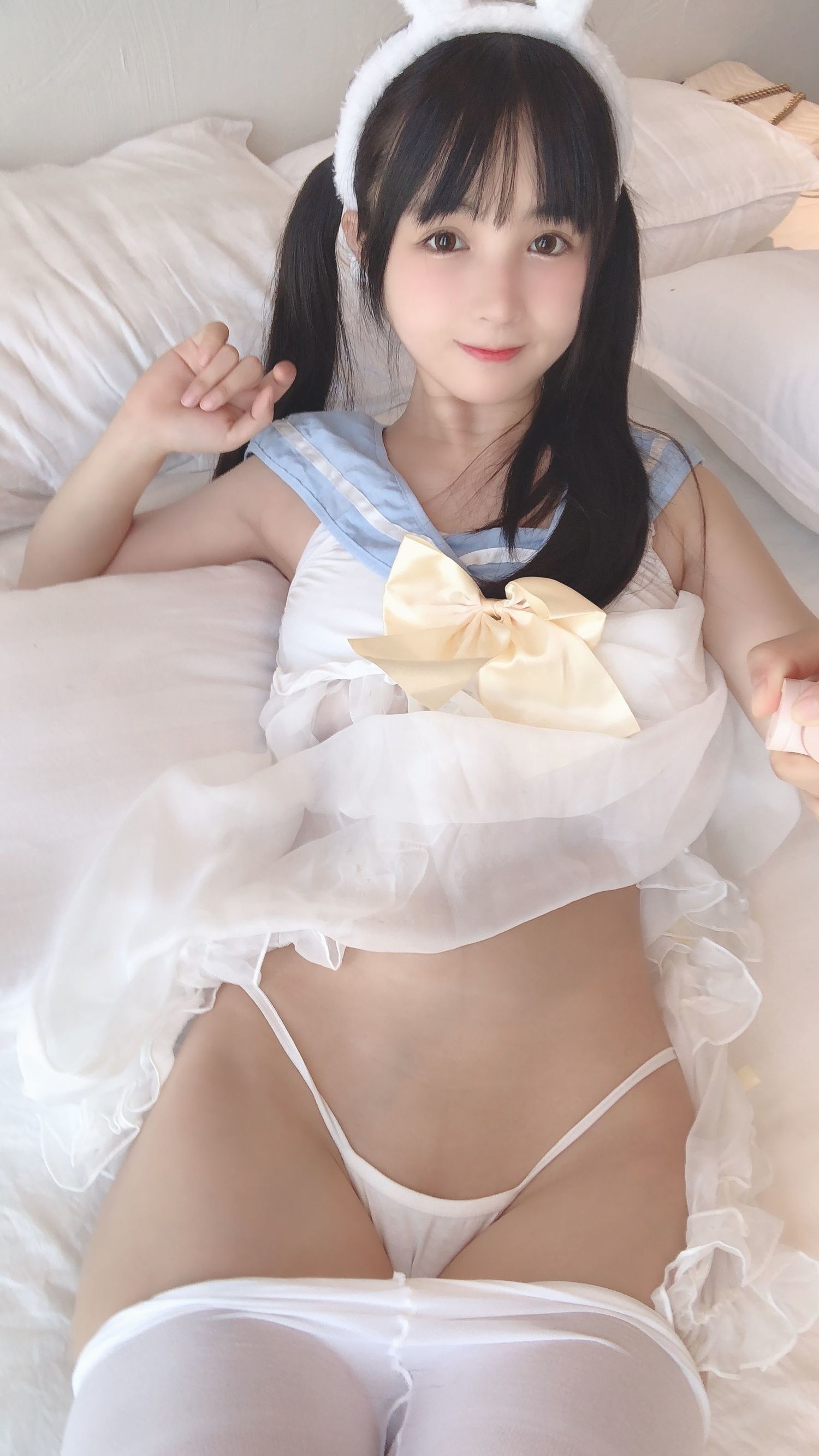 Cosplay Photos] Sakurai Ningning - Twin-Tailed Girl