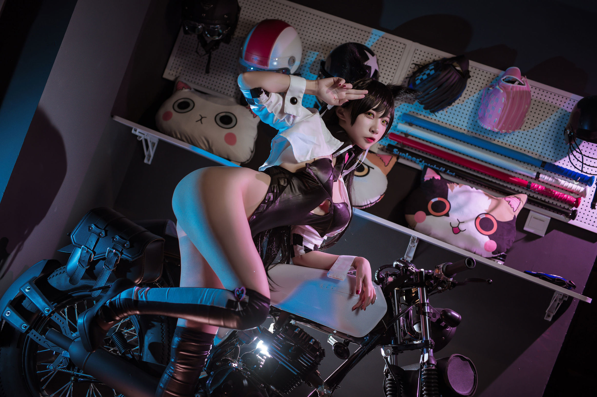 Cosplay Ảnh] Coser Phổ biến Er Zuo Nisa - Chó Của Gia Đình Bích Lam Yêu Đường - Đồng Nhân Đua Xe