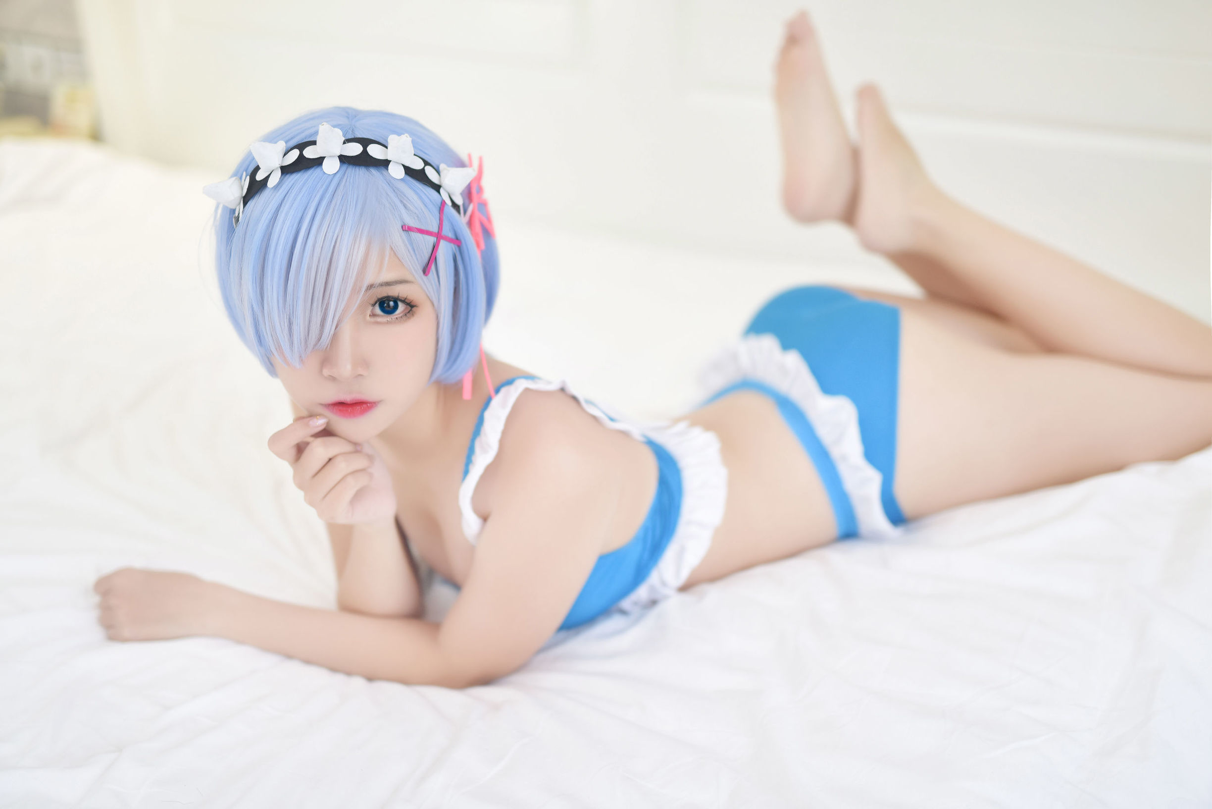 Cosplay Photos] Popular Cosplayer Er Zuo Nisa - Rem Swimsuit