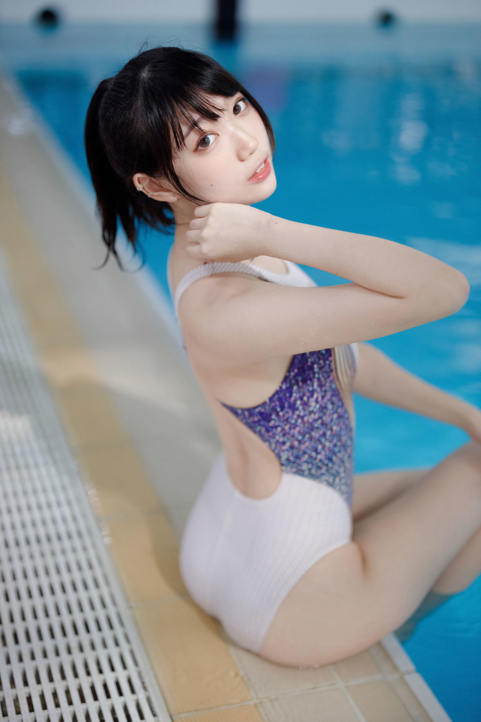 Cosplay寫真] 周叽是可愛兔兔 - 競泳