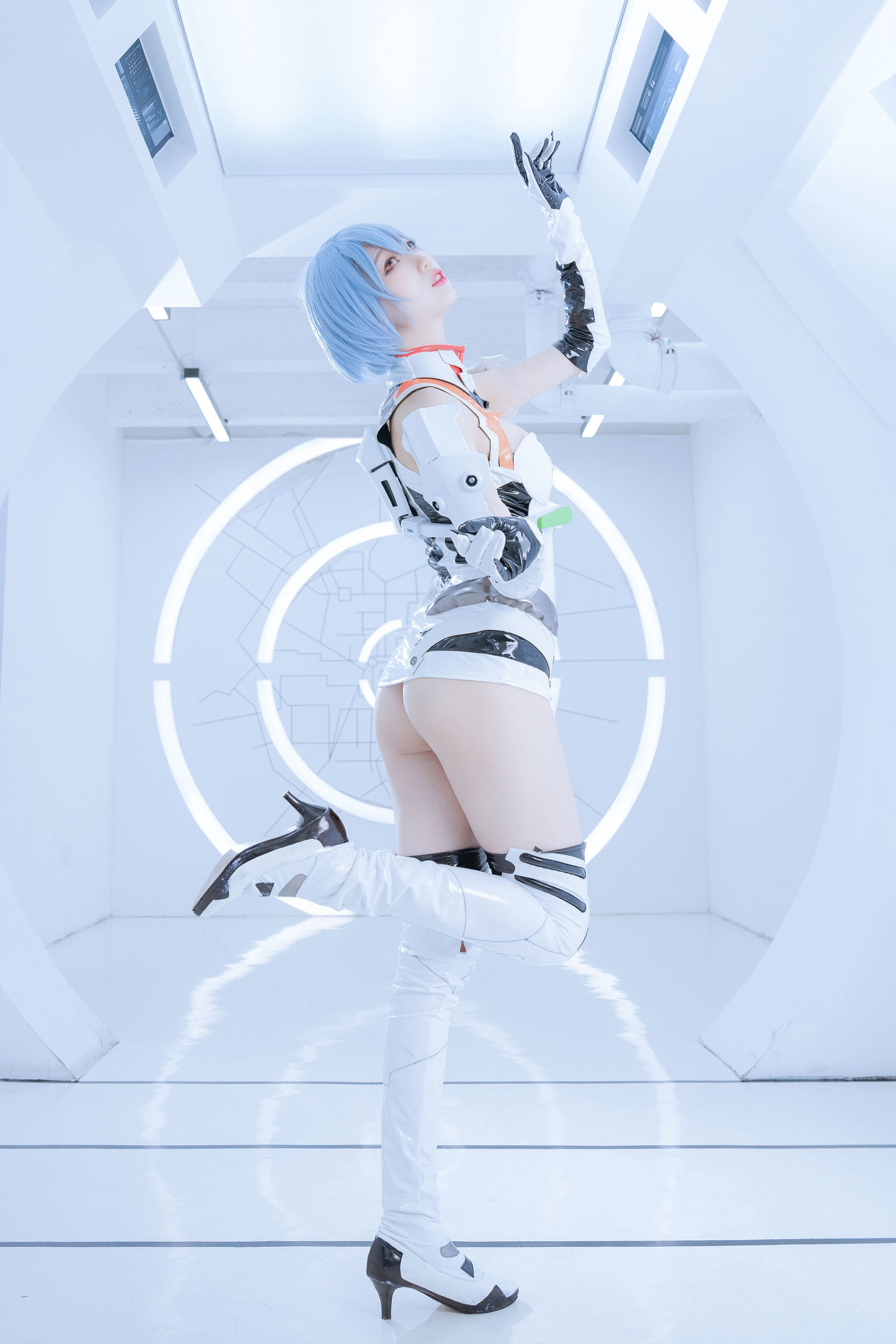 Cosplay Ảnh] Zhou Ji là thỏ thỏ dễ thương - Ayanami Rei Bạch Chiến