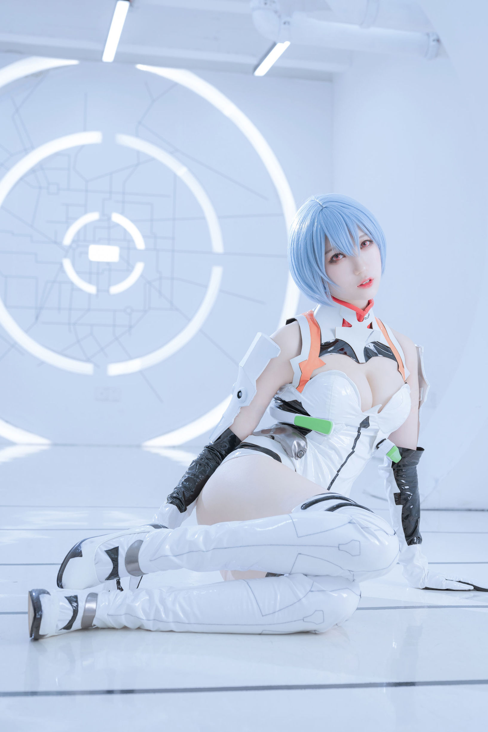Cosplay Ảnh] Zhou Ji là thỏ thỏ dễ thương - Ayanami Rei Bạch Chiến