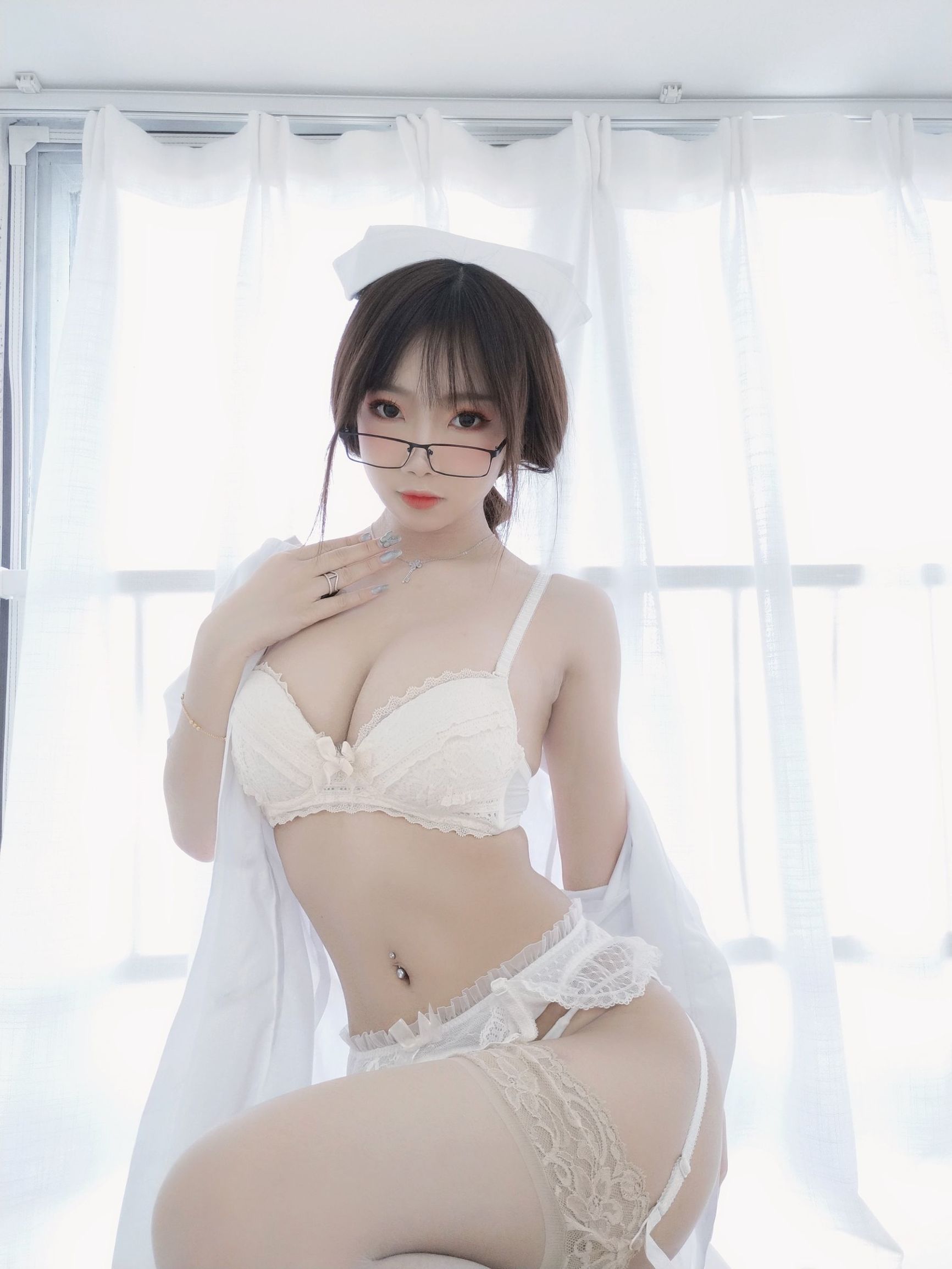 Cosplay寫真] 白嫩美少女鬼畜瑶 - 笨蛋護士