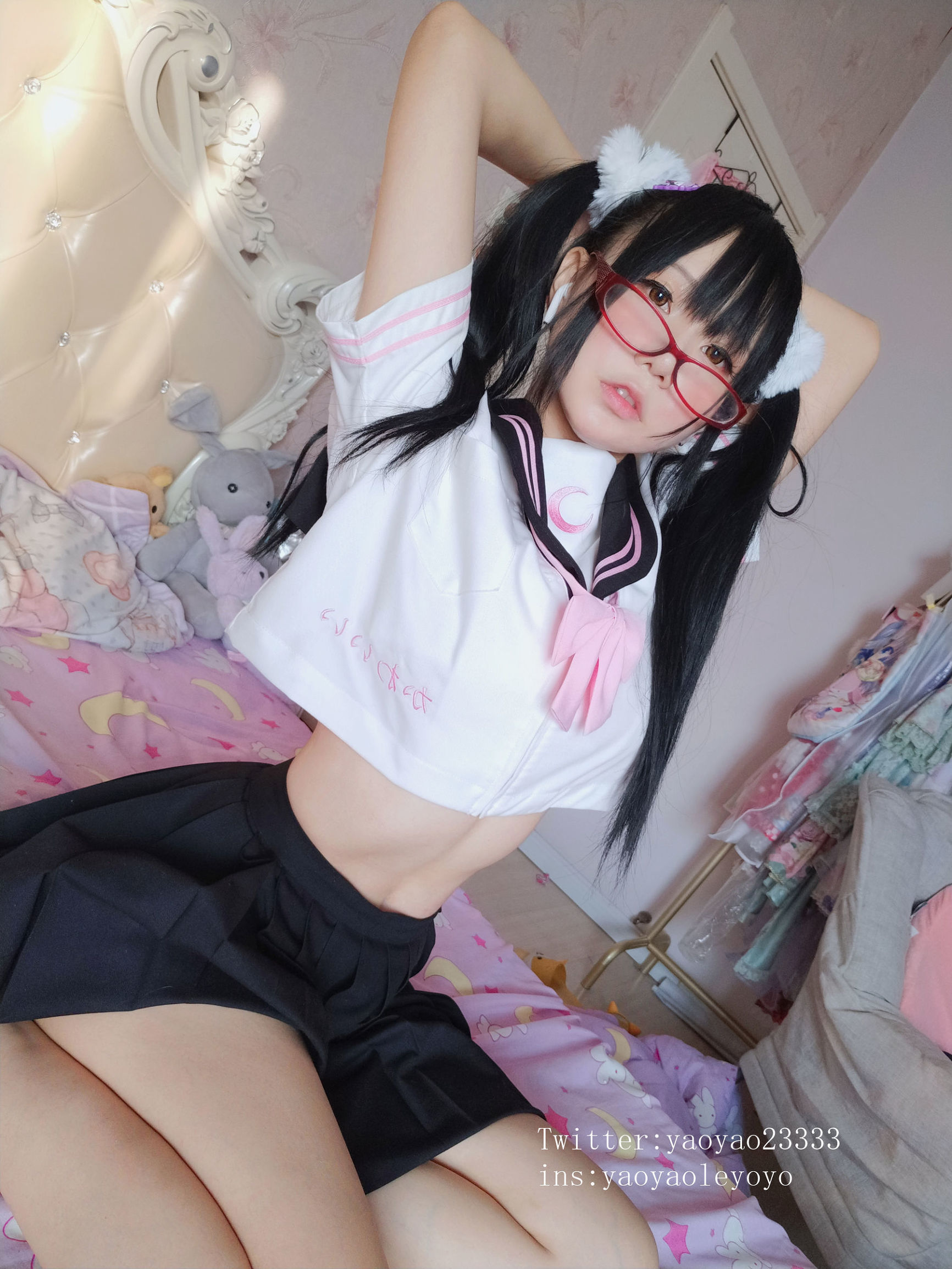 Cosplay Photos] Cute Girl Coser Yao Yao Le Yoyo - Black Stockings Little Devil