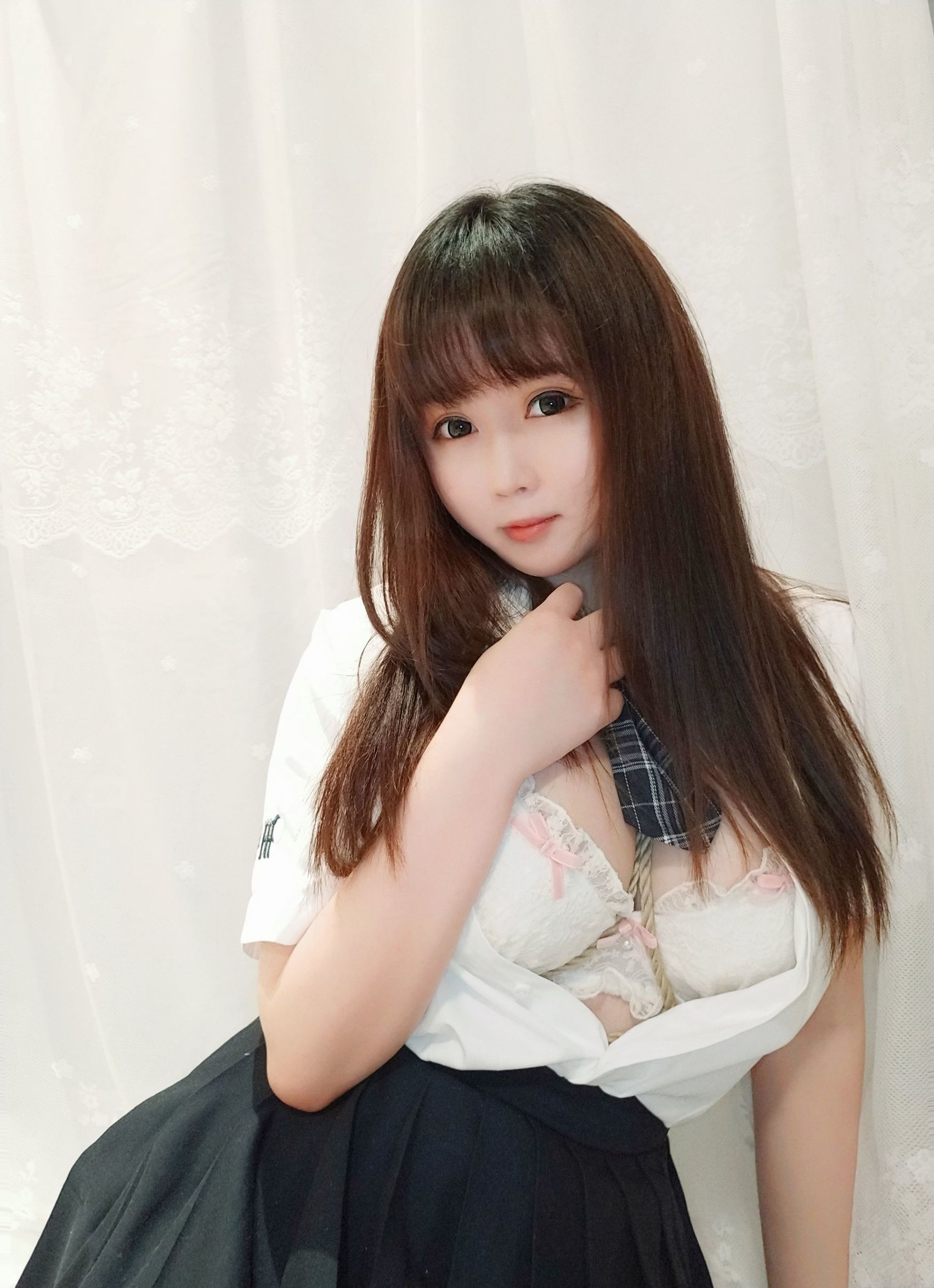 Cosplay寫真] 蜜桃少女是依醬呀 - 裙底的秘密