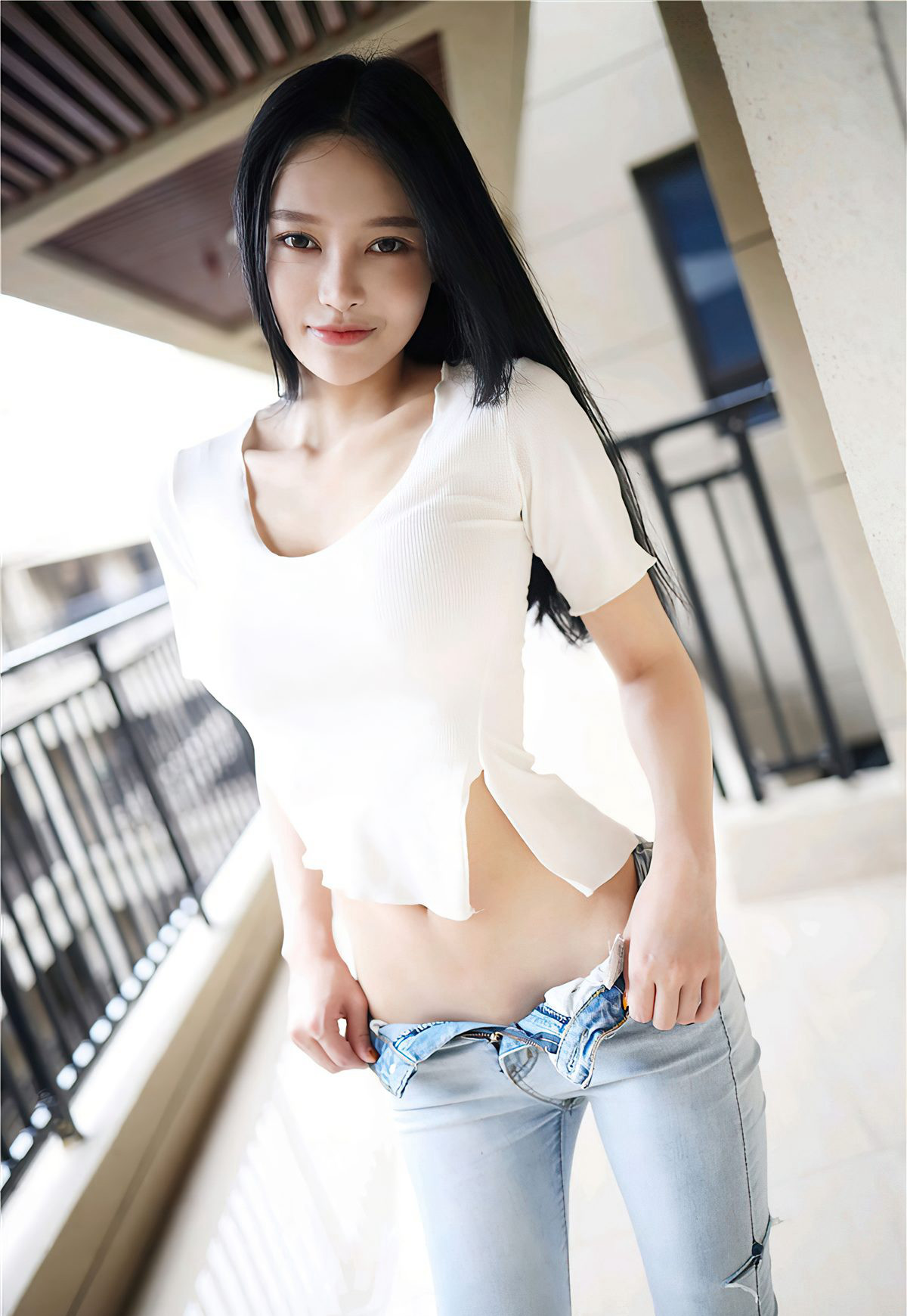 唐琪兒2021性感緊身牛仔褲誘惑翹臀撅臀誘惑套圖寫真