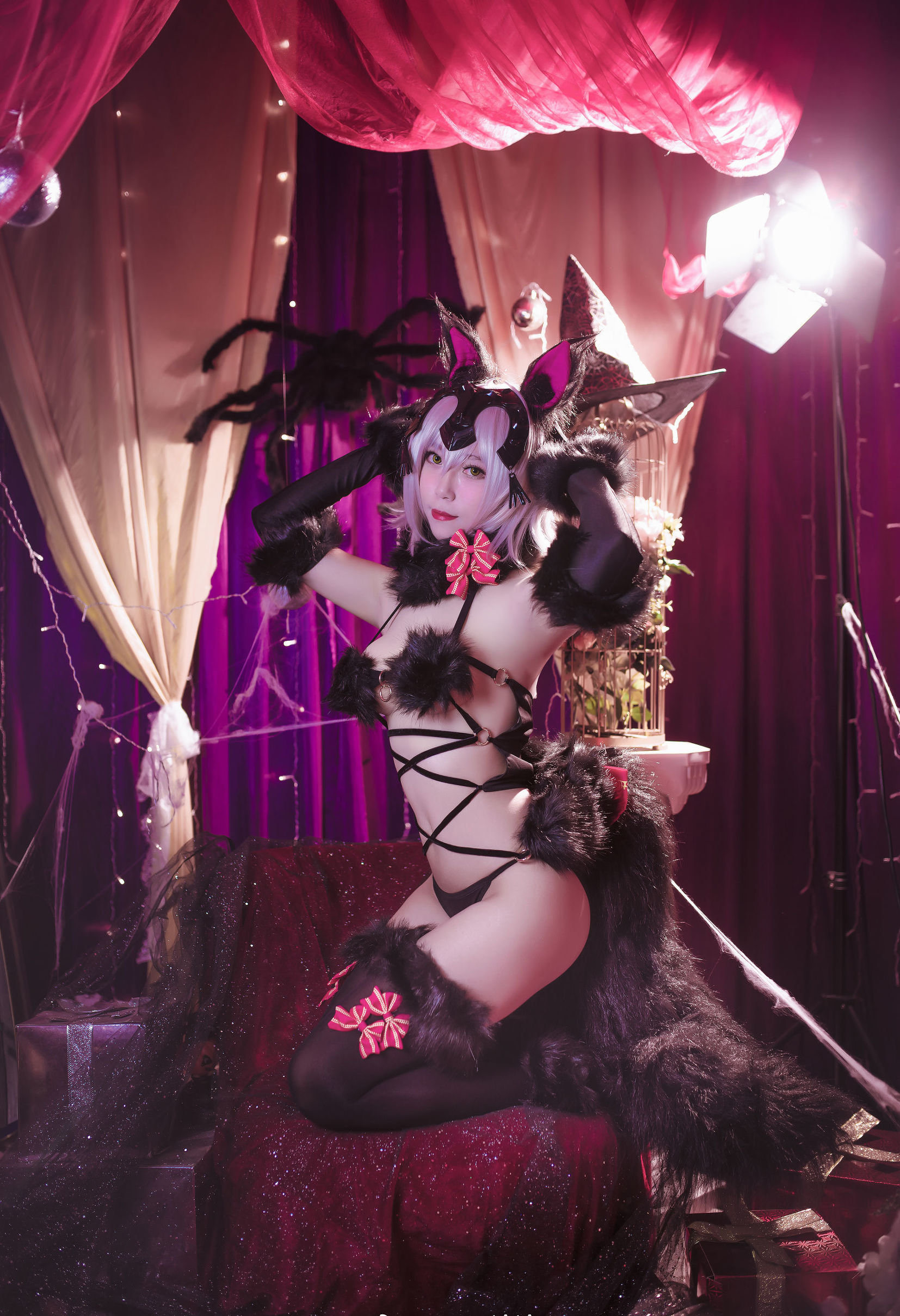 網紅 COSER] 動漫博主莫尼冷冷 - 貞德