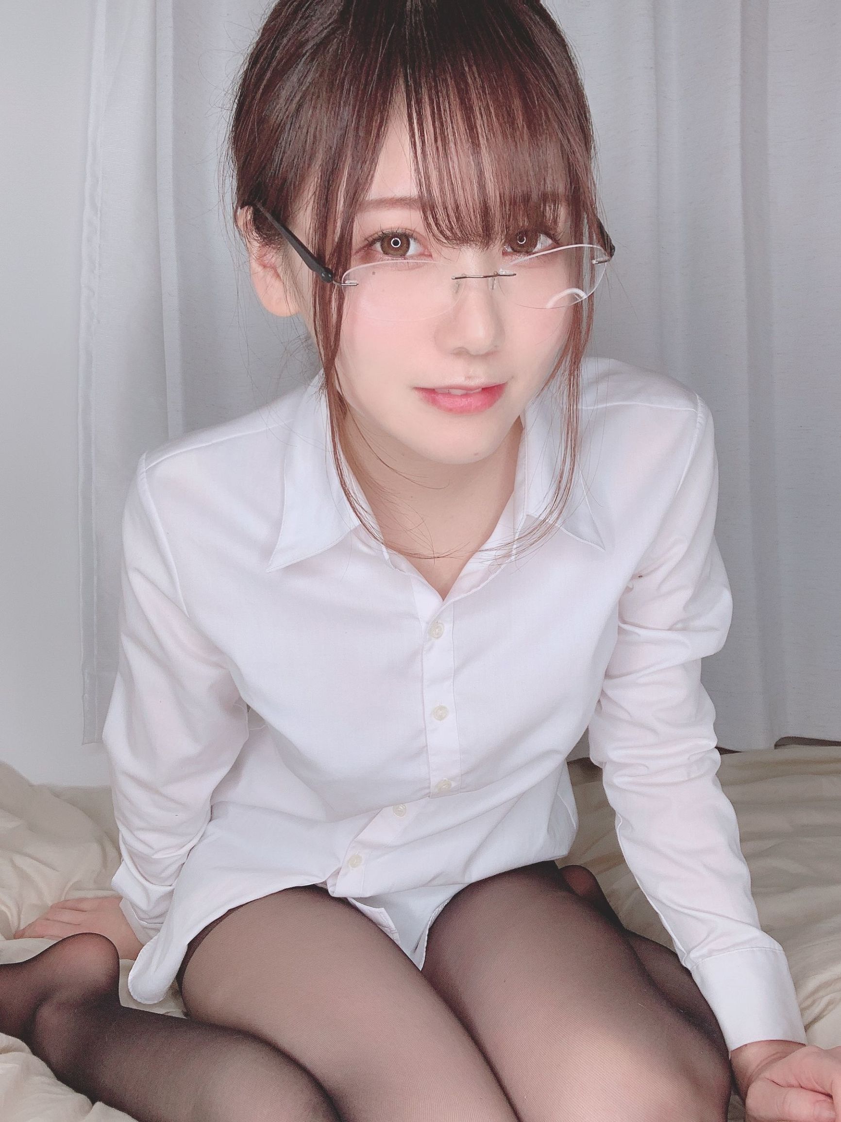 Internet Celebrity Cosplayer] Japanese Sweet Cosplayer Kenken [Fantia] 2020.05 Stockings (Ripped Ver.)