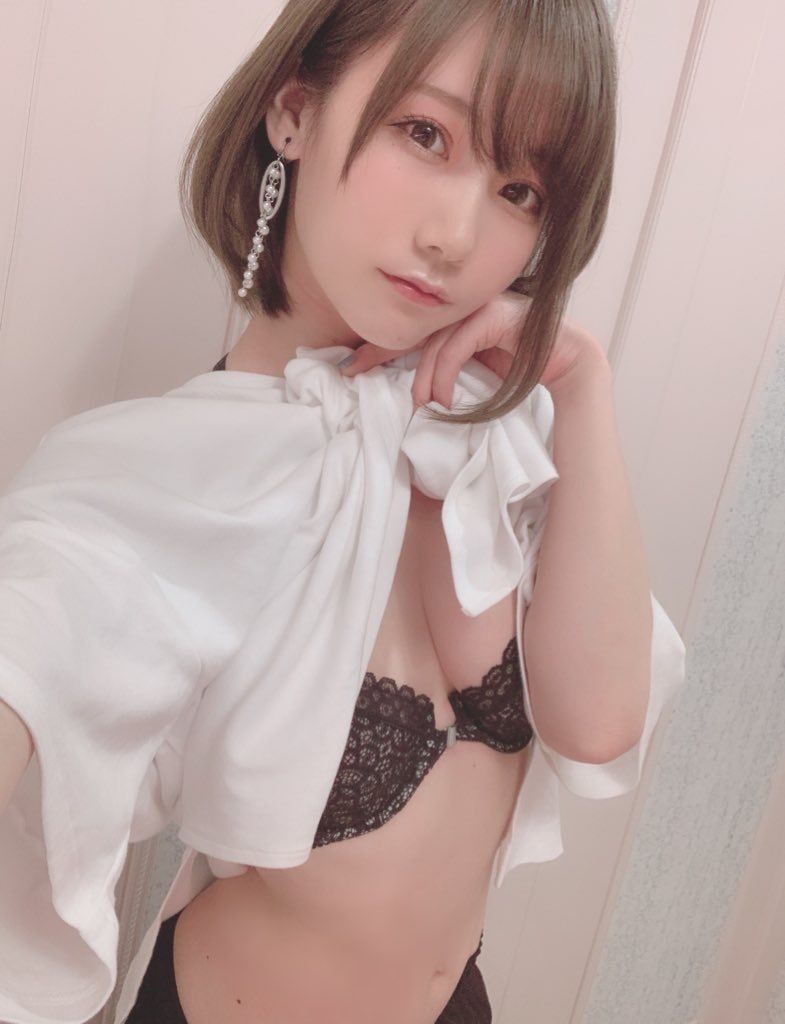 網紅COSER] 日本甜美COSER肯肯[fantia] 2020.07 前鉤扣怎麼解開你不覺得好奇嗎？