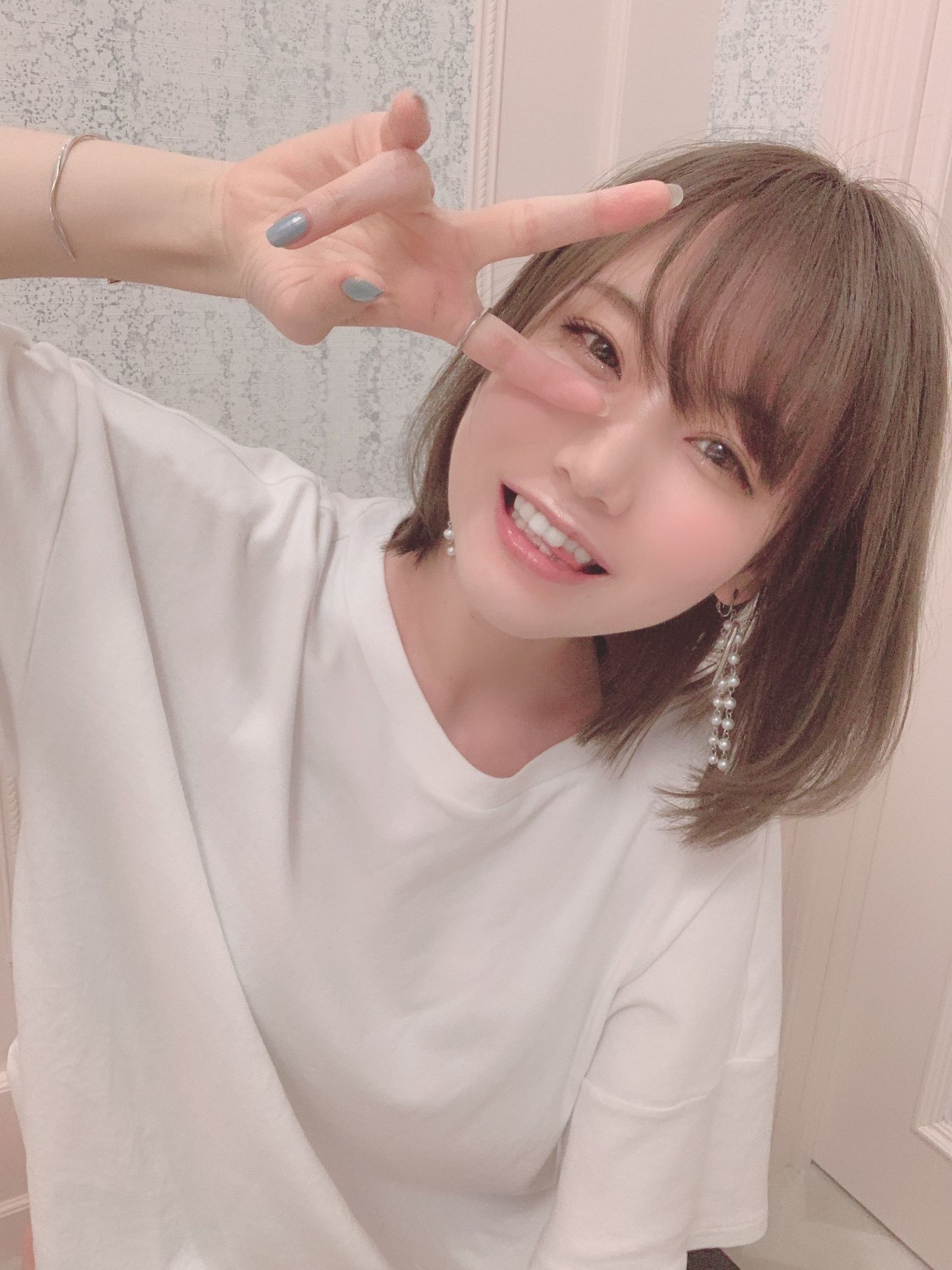 網紅COSER] 日本甜美COSER肯肯[fantia] 2020.07 前鉤扣怎麼解開你不覺得好奇嗎？