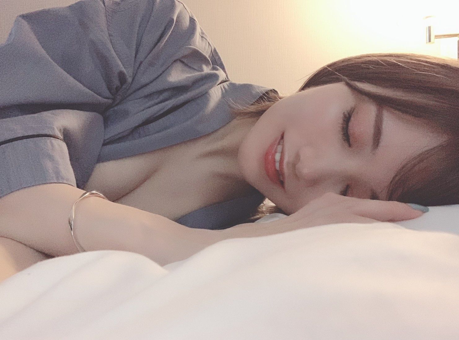 網紅COSER] 日本甜美COSER肯肯[fantia] 2020.08 8月的自拍各種♡八月的各種自拍照