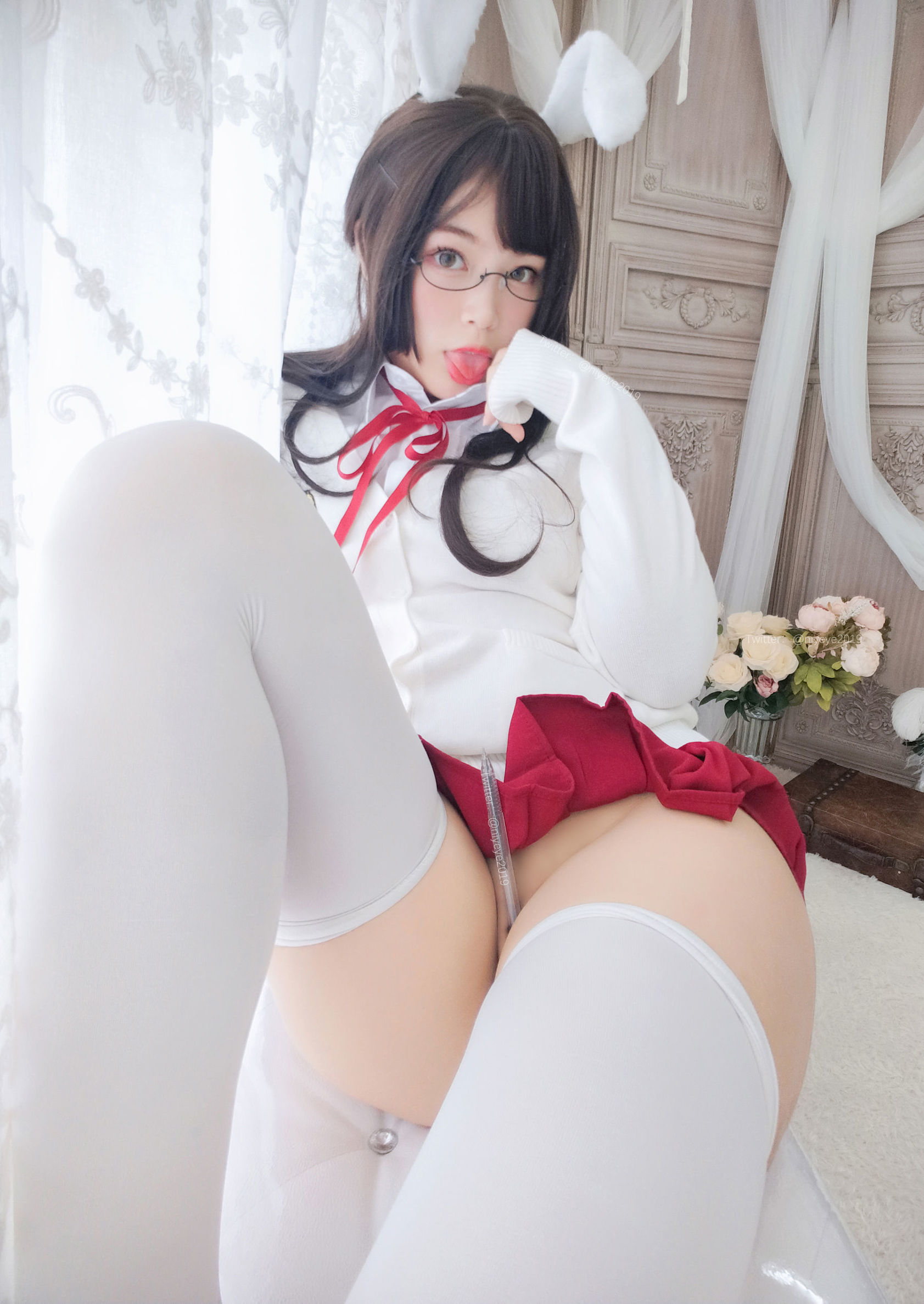 網紅COSER] 萌系小姐姐-白烨- - 發情期
