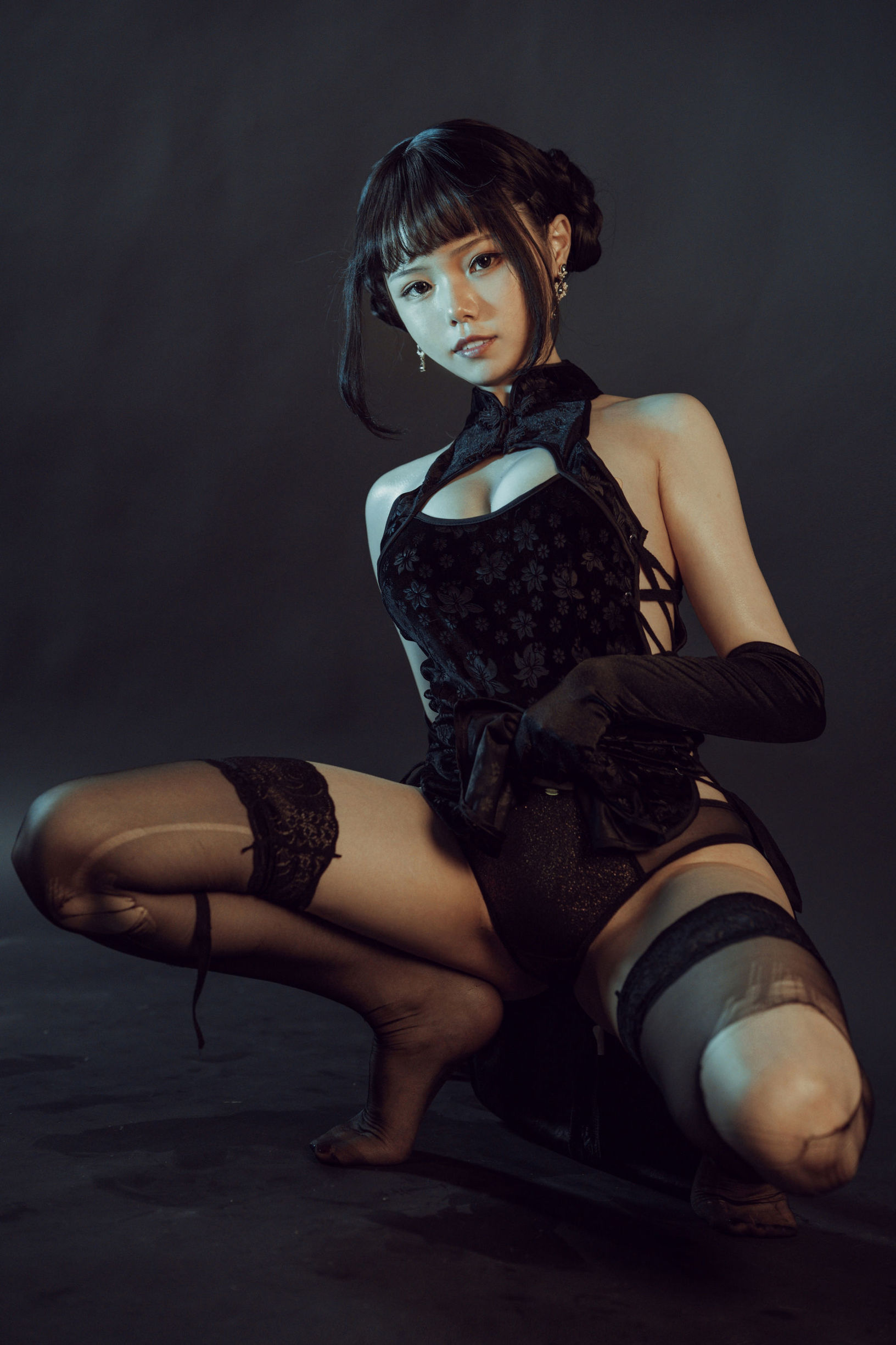 Cosplayer Nổi Tiếng] Thất Nguyệt Miêu Tử - Cheongsam Đen