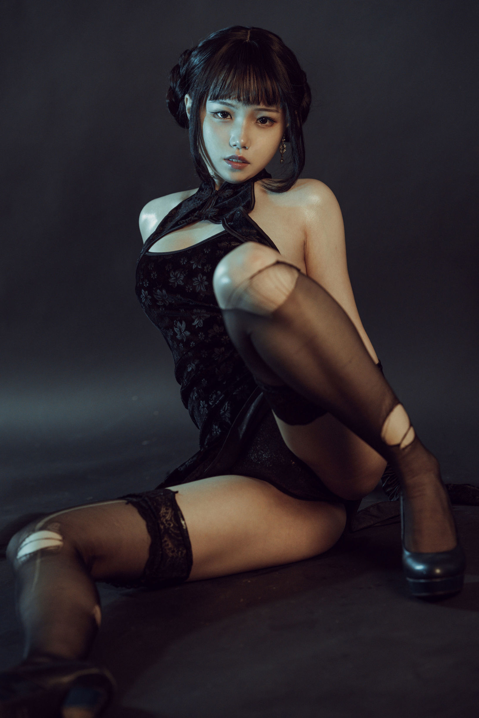 Internet Celebrity Cosplayer] July Meowzi - Black Qipao
