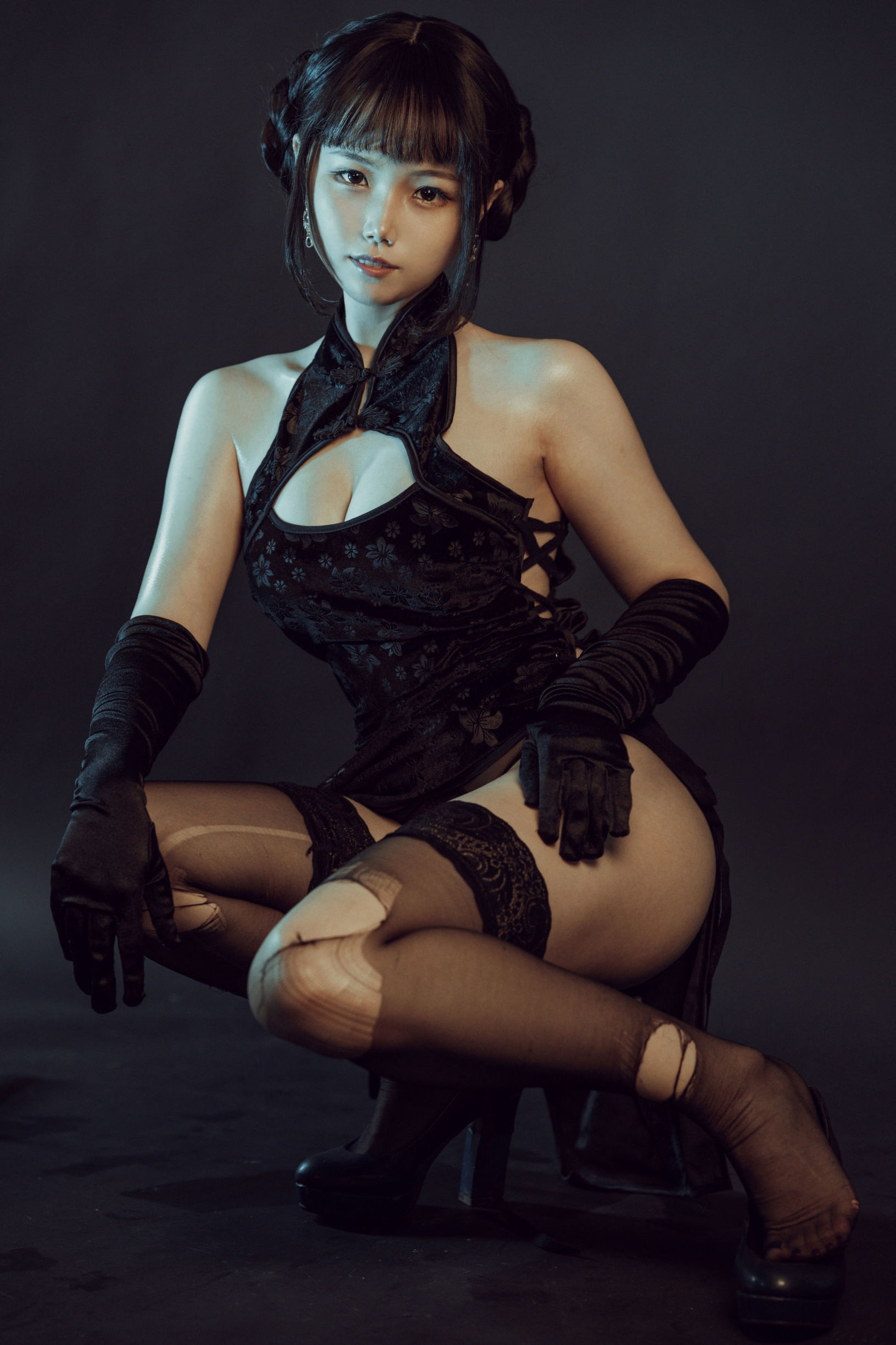 Cosplayer Nổi Tiếng] Thất Nguyệt Miêu Tử - Cheongsam Đen