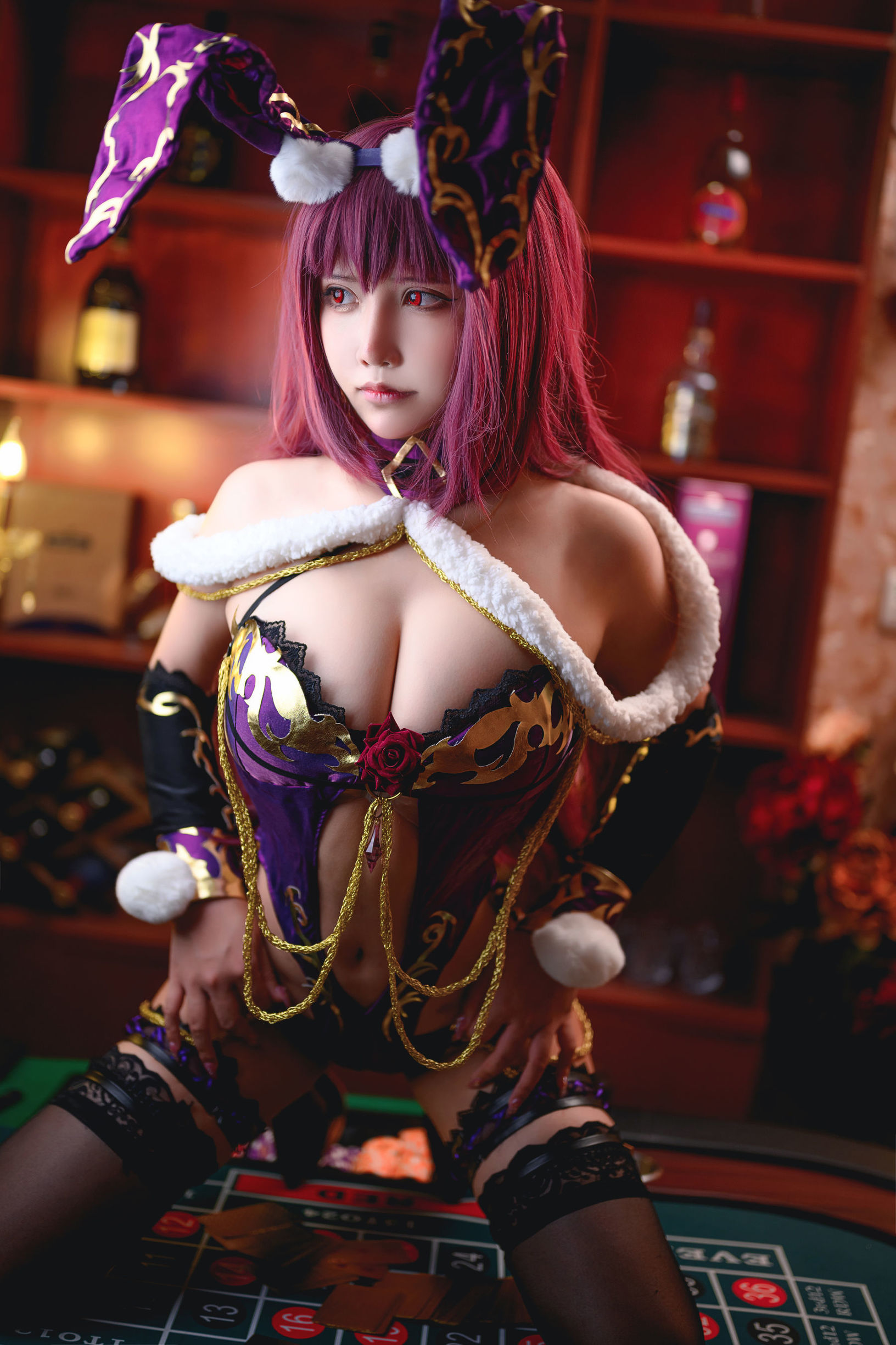 Net hồng Coser] Cô gái 2D ôm Mozi aa - Cô gái thỏ
