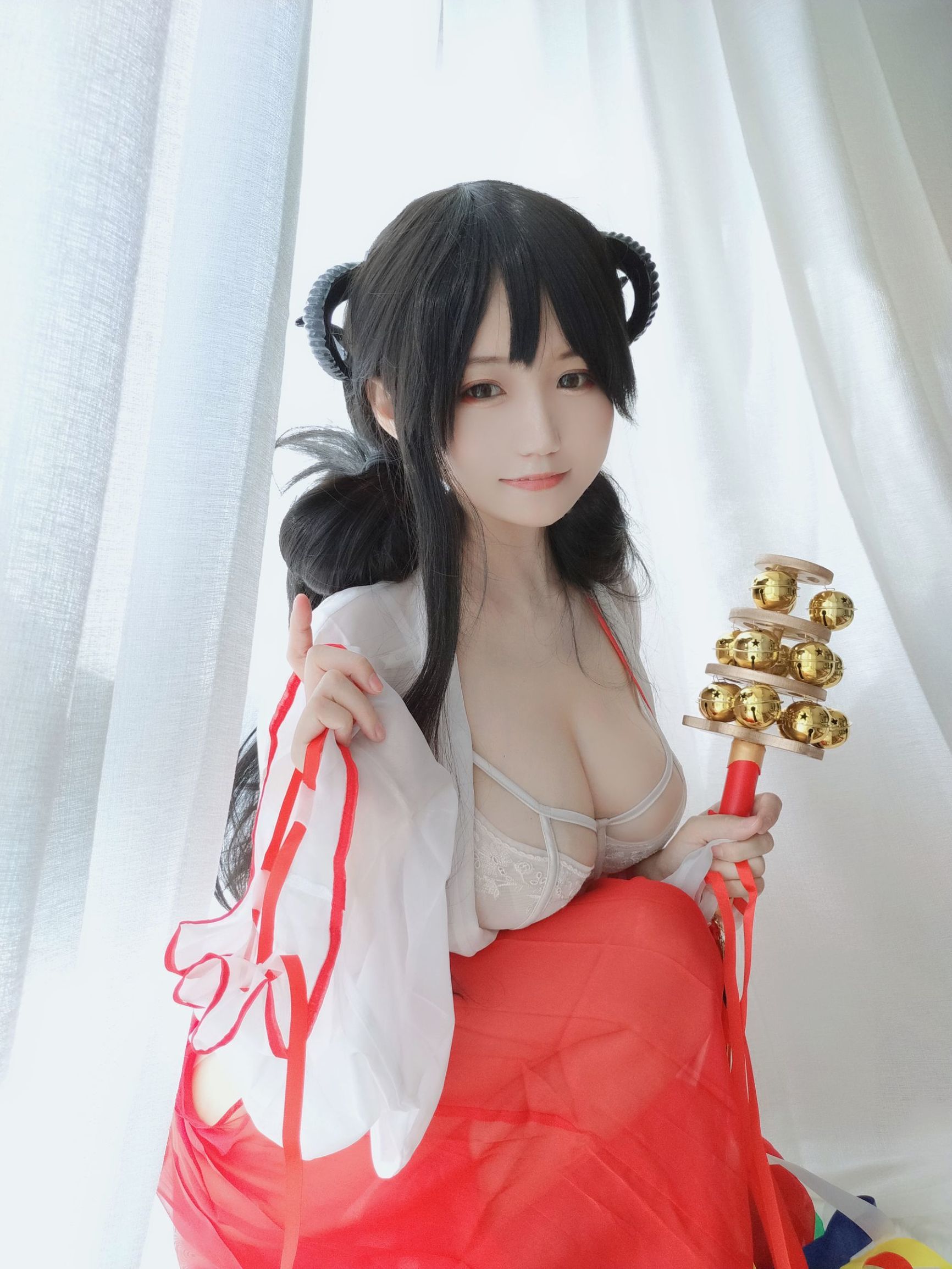 Internet Celebrity Coser] Anime Blogger Ogura Chiyo w - Shrine Maiden