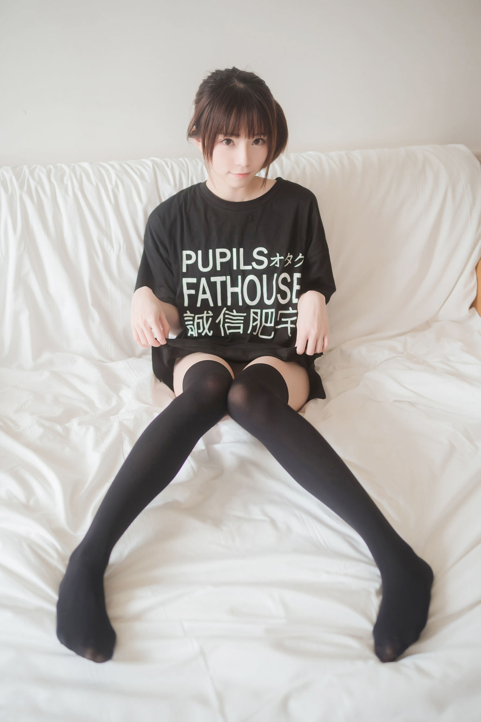 ネット有名人COSER] アニメブロガー キタロー - 半袖ツインテール